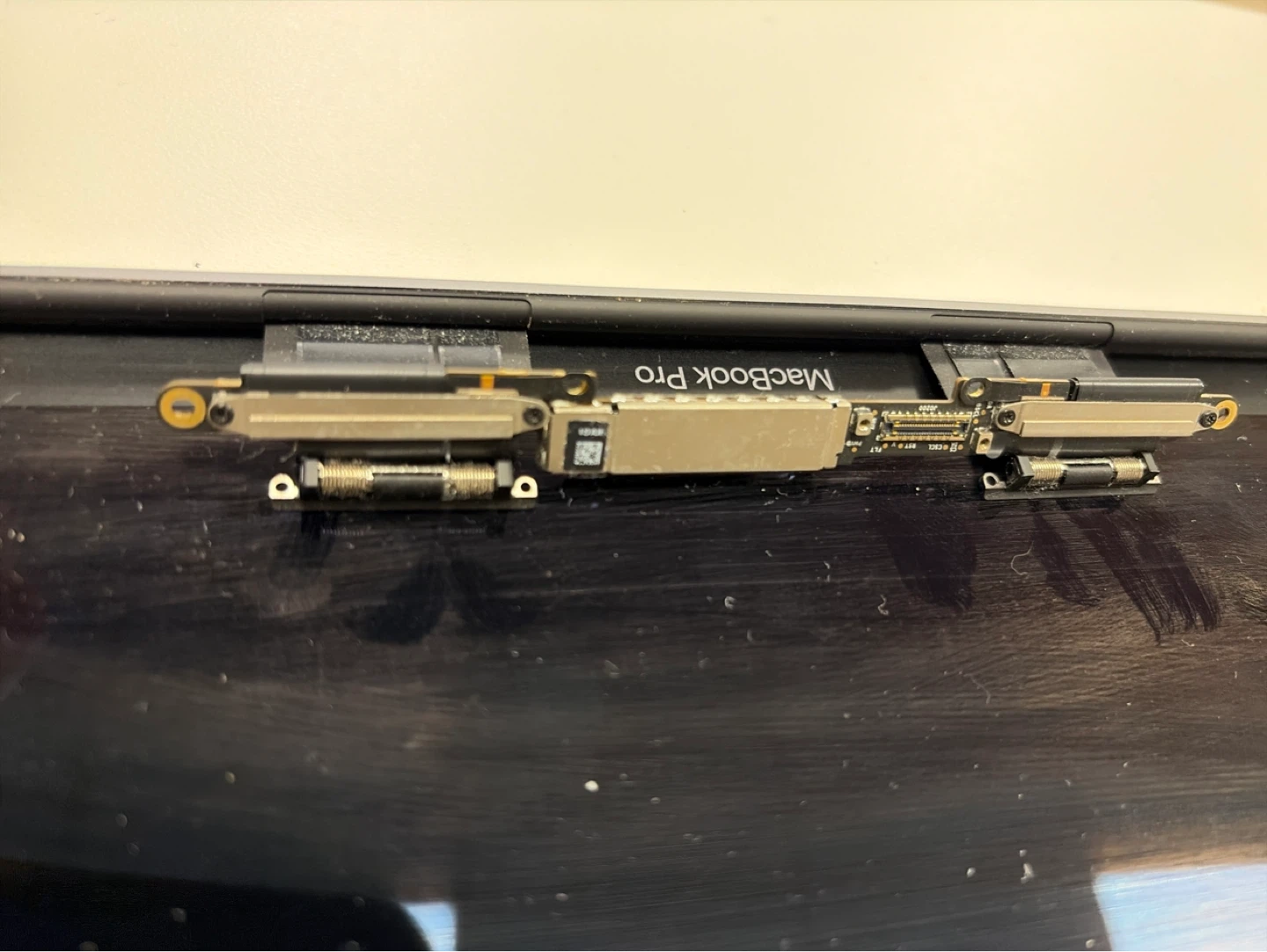 MacBook Pro Hinge Assembly - screws - photo 2