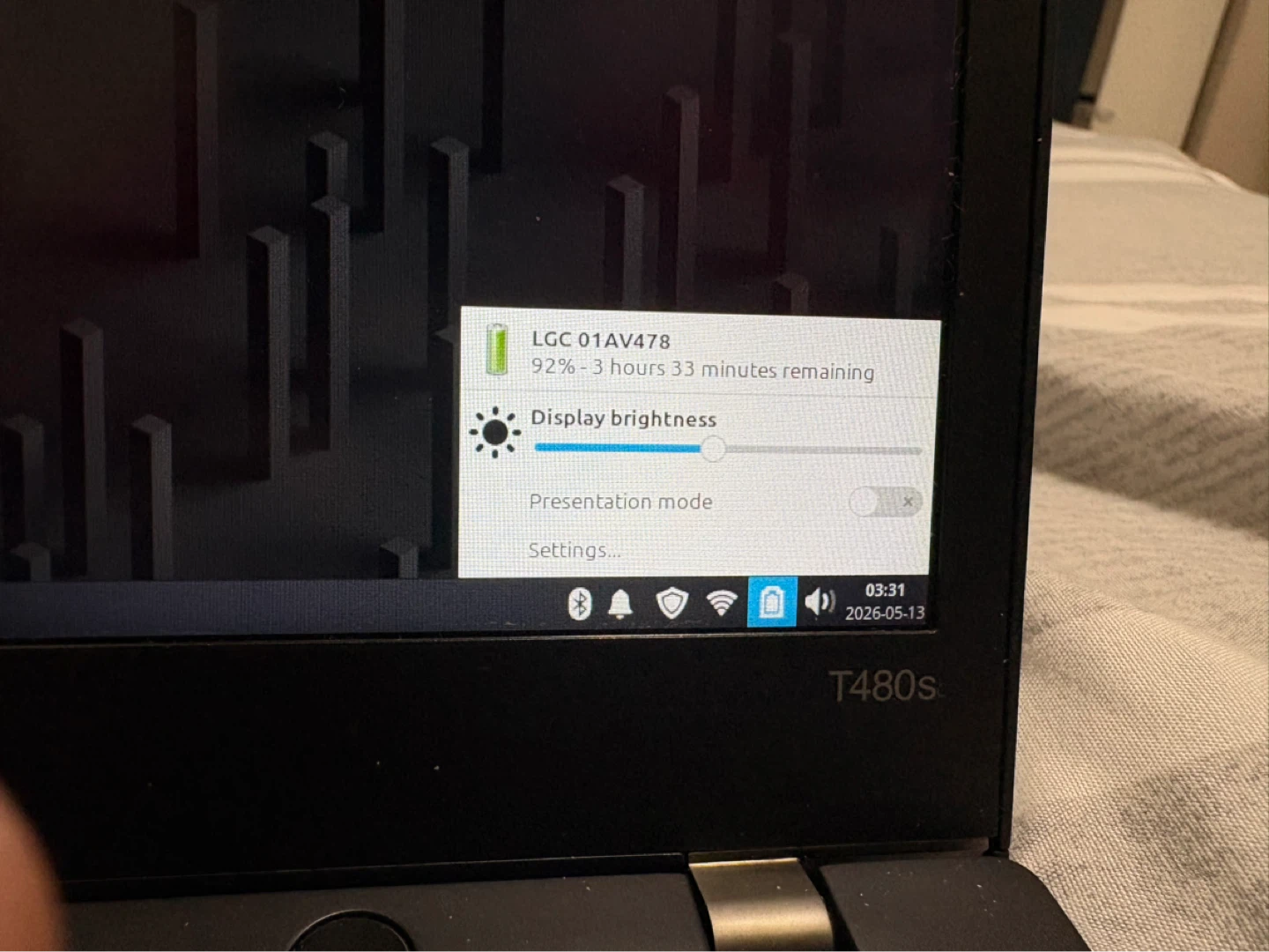 Lenovo ThinkPad T480s Laptop - photo 2