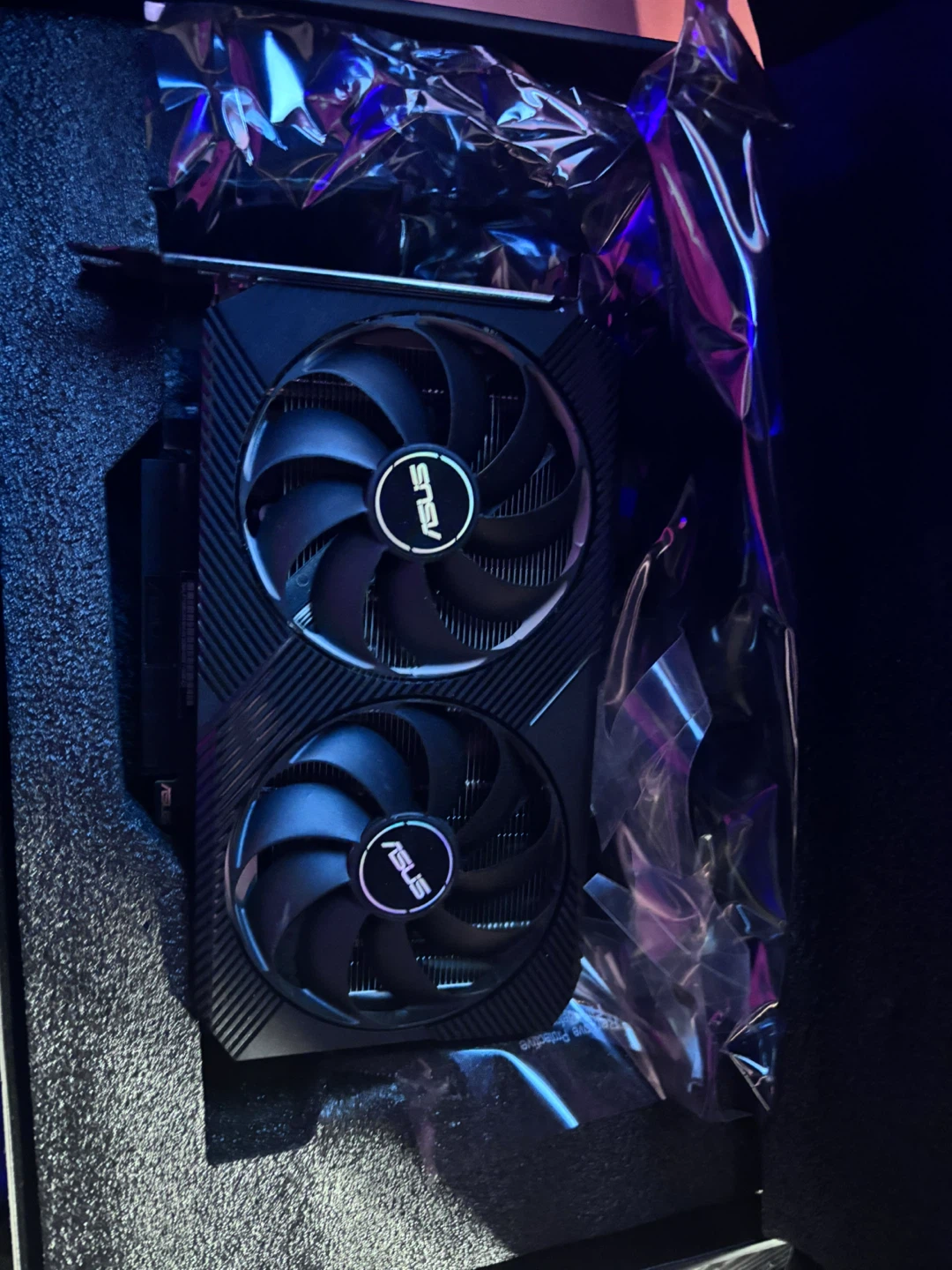 ASUS 3060 8gb Graphics Card - photo 2