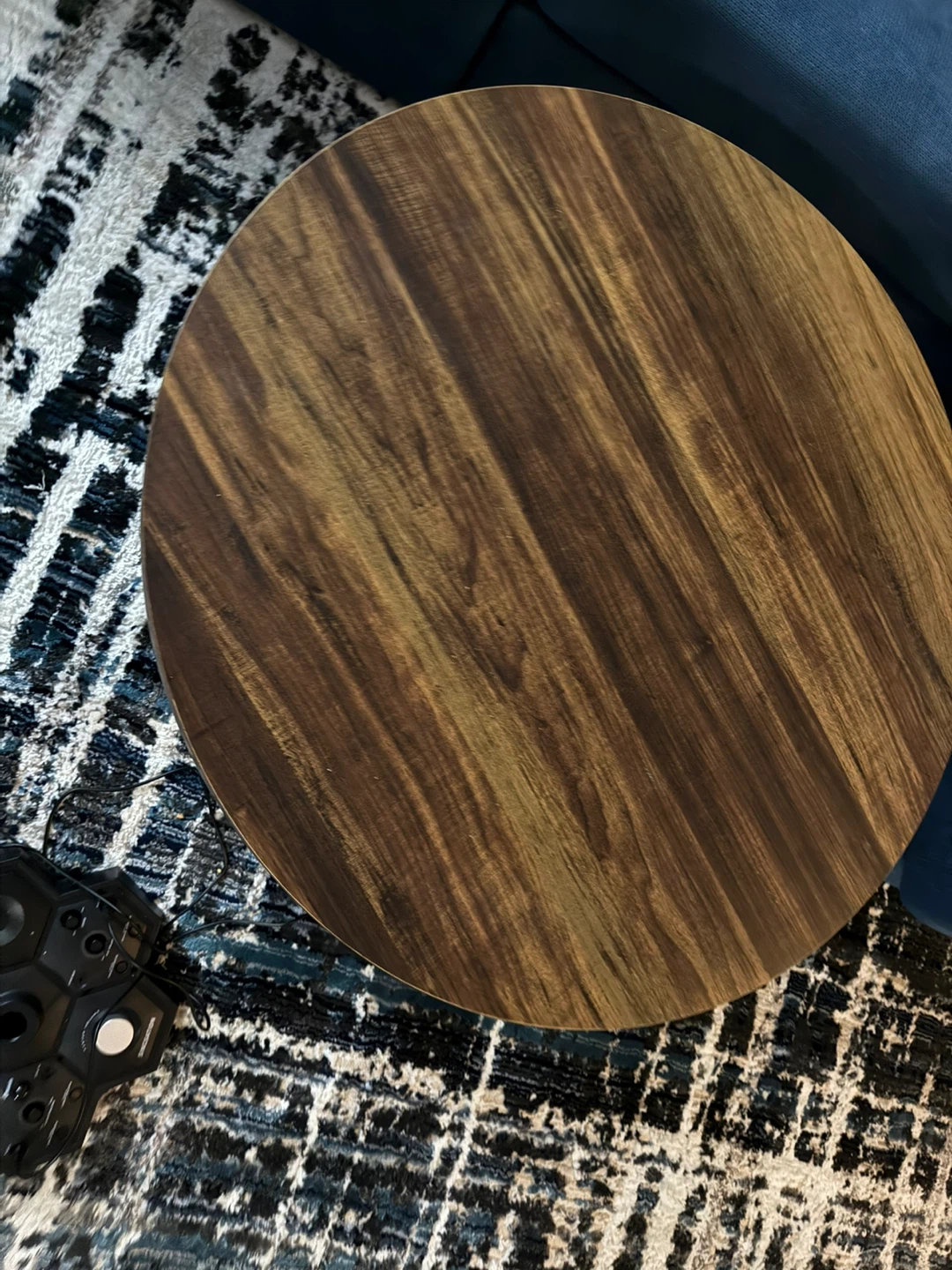 Round Coffee Table - photo 2