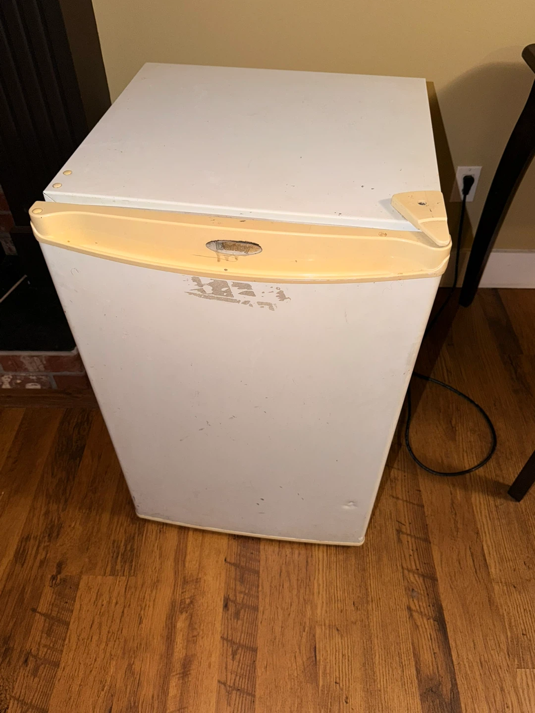White Mini Fridge - photo 2