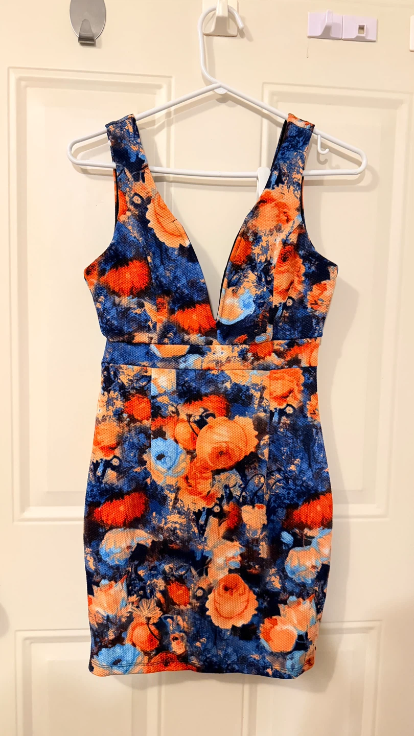 Floral V-Neck Mini Dress size M - photo 2