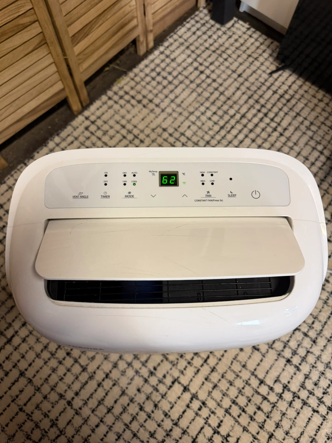 Toshiba Portable Air Conditioner - photo 4