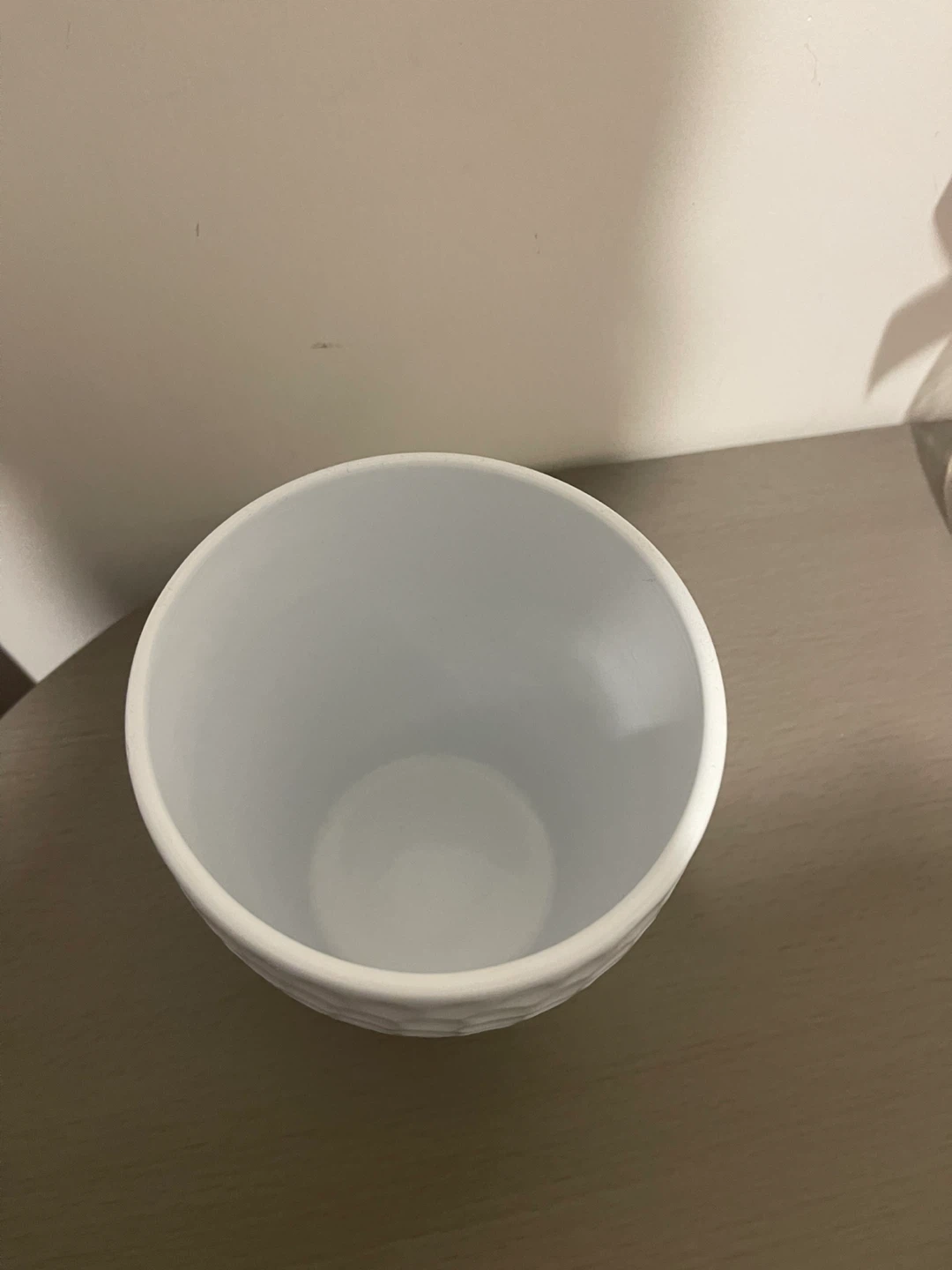 White ceramic vase - photo 2
