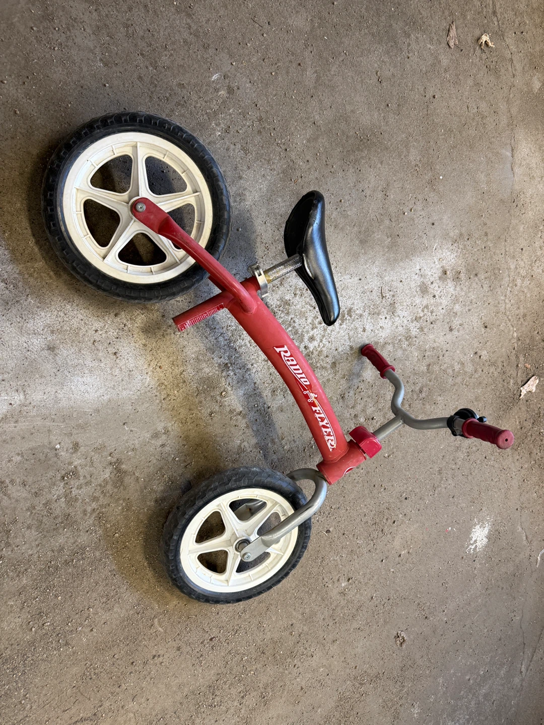 Radio Flyer Red Balance Bike - photo 2