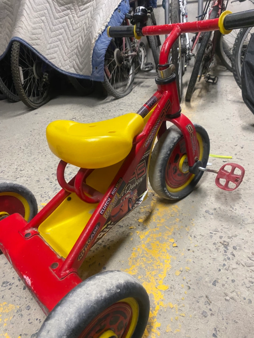 Red and Yellow Lightning McQueen Tricycle - photo 2