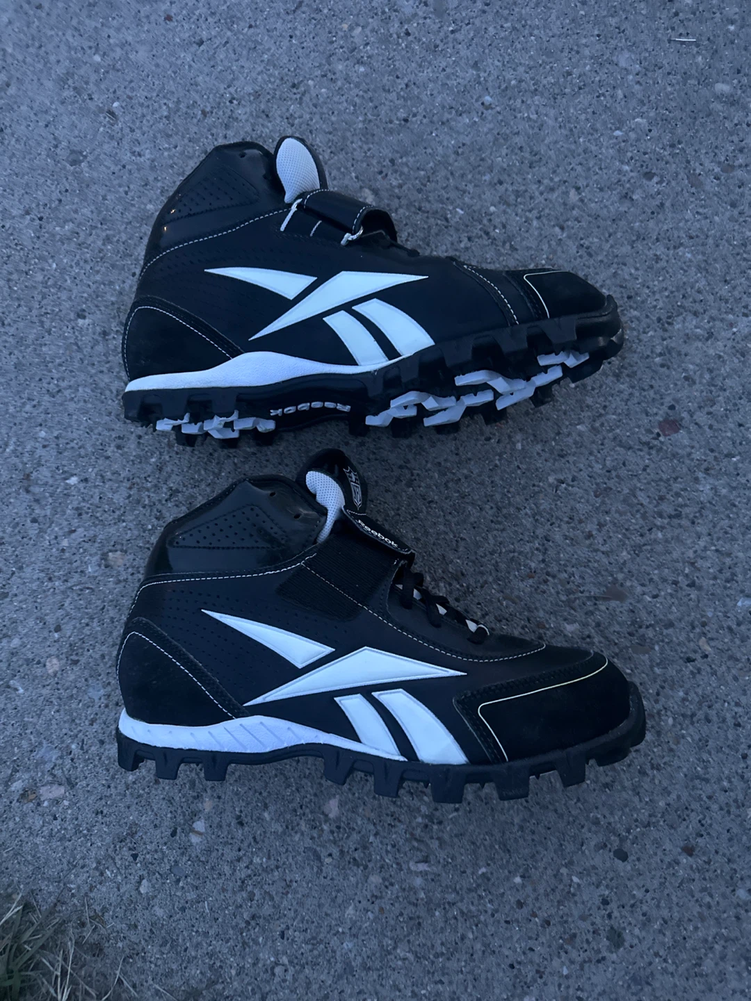 Reebok NFL Football Cleats - photo 2