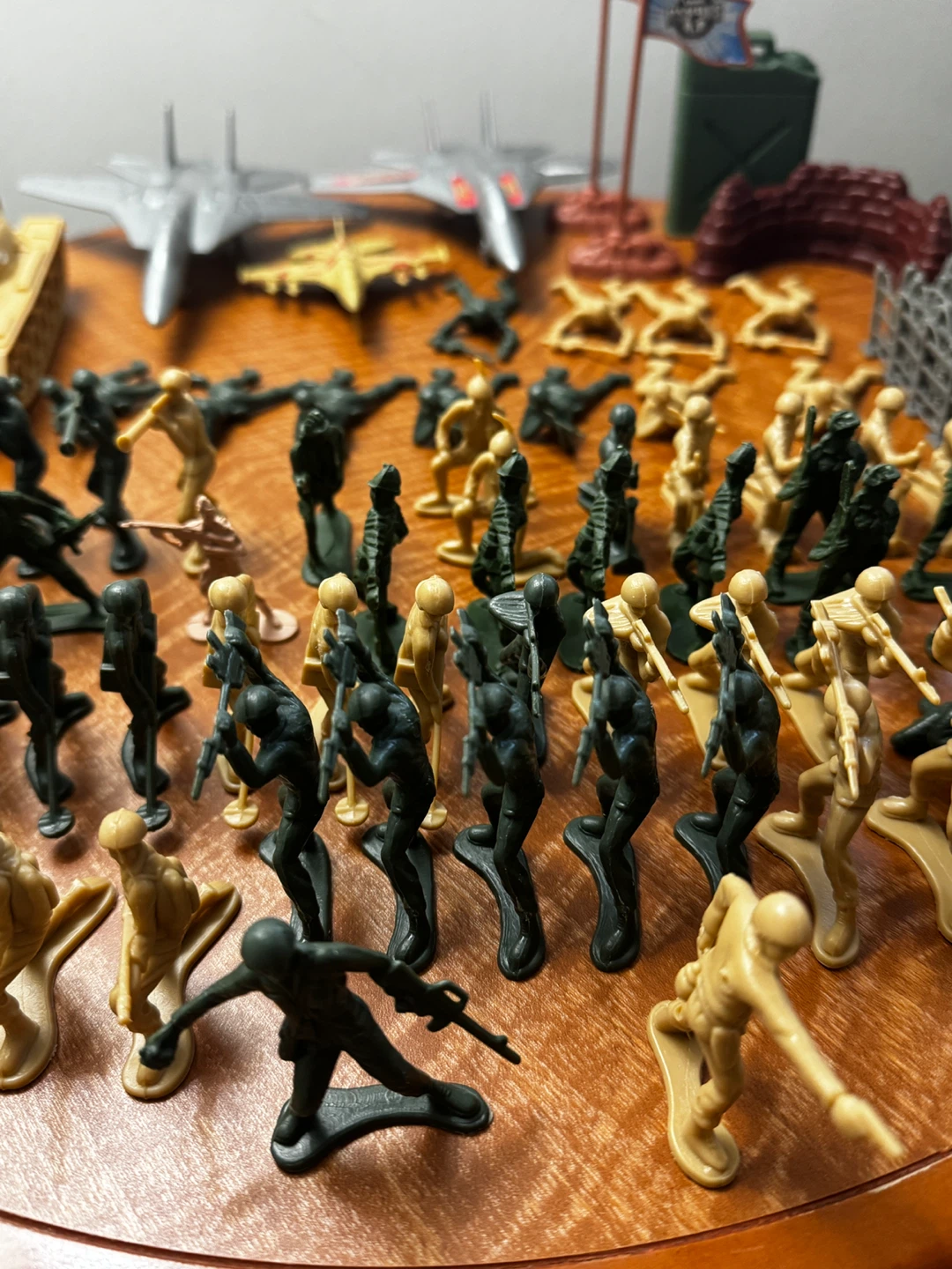 TRUE HEROES Military Forces 72 Piece Playset - photo 2
