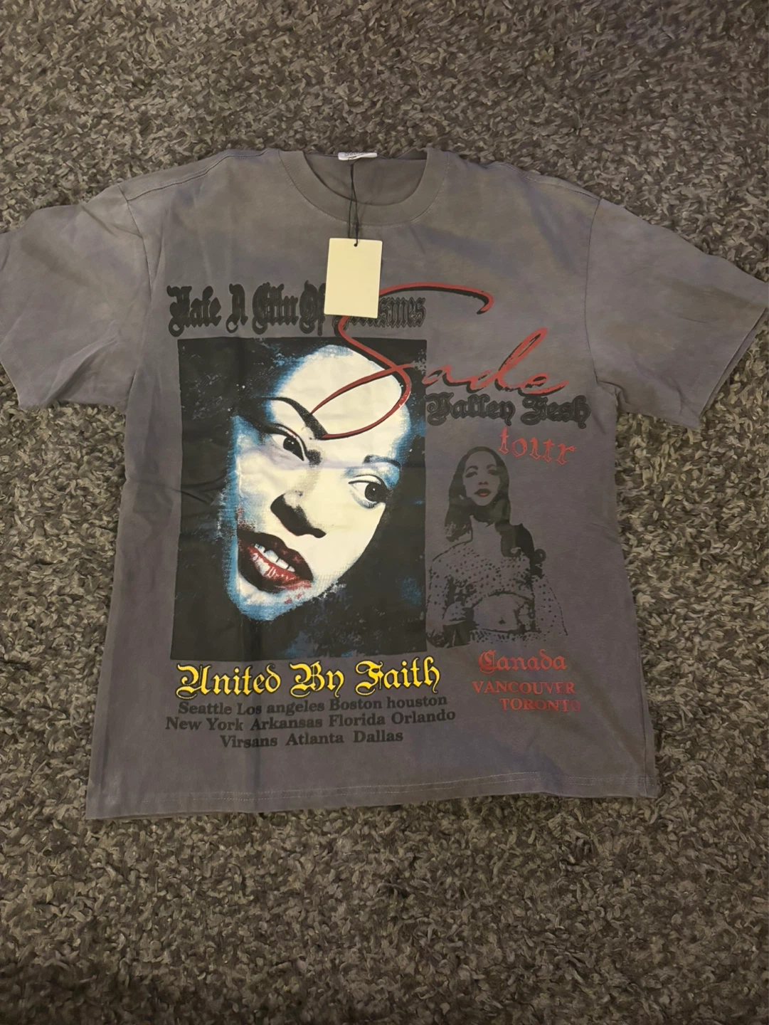 Vale Graphic Tee