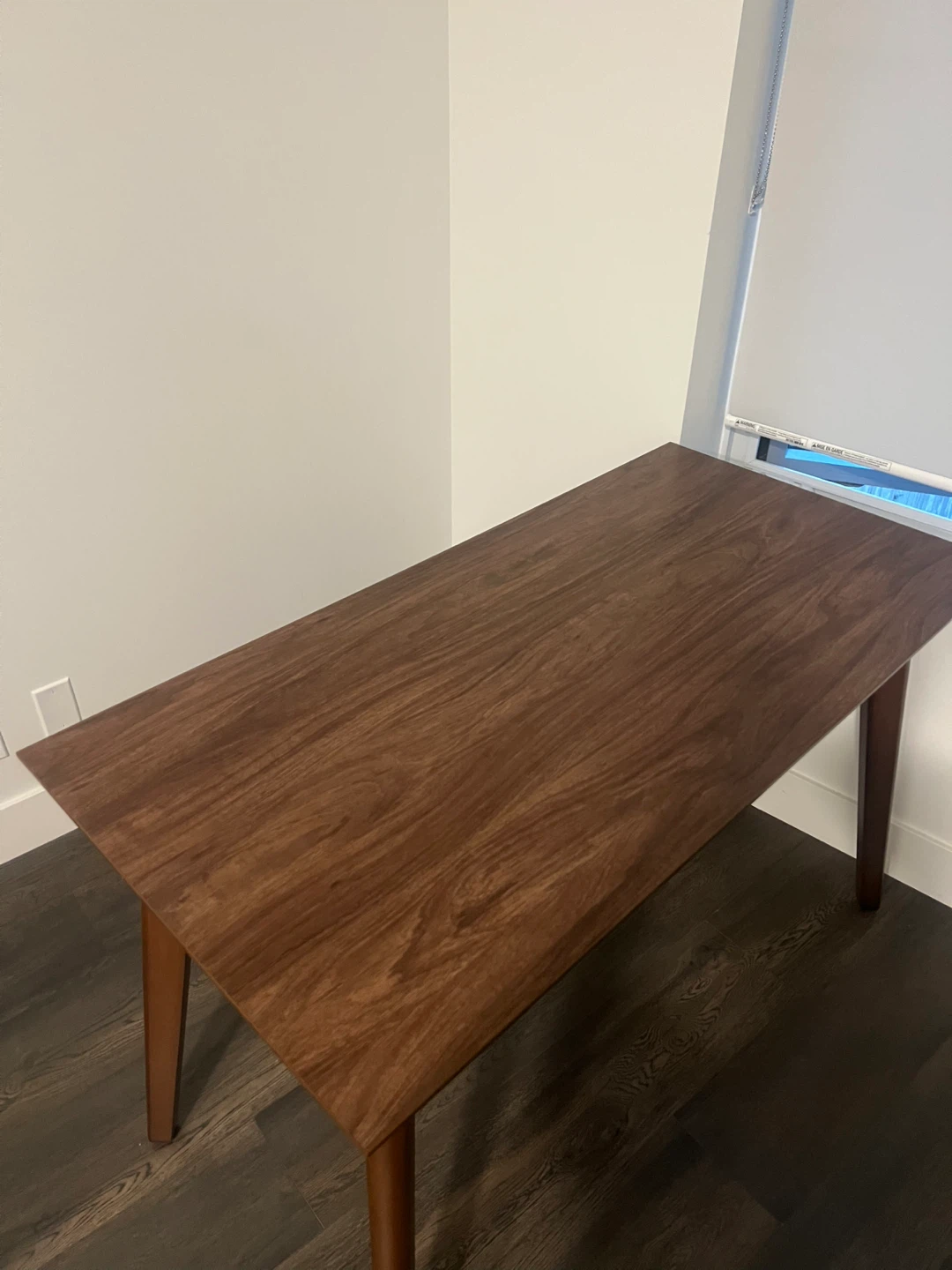 desk - photo 3