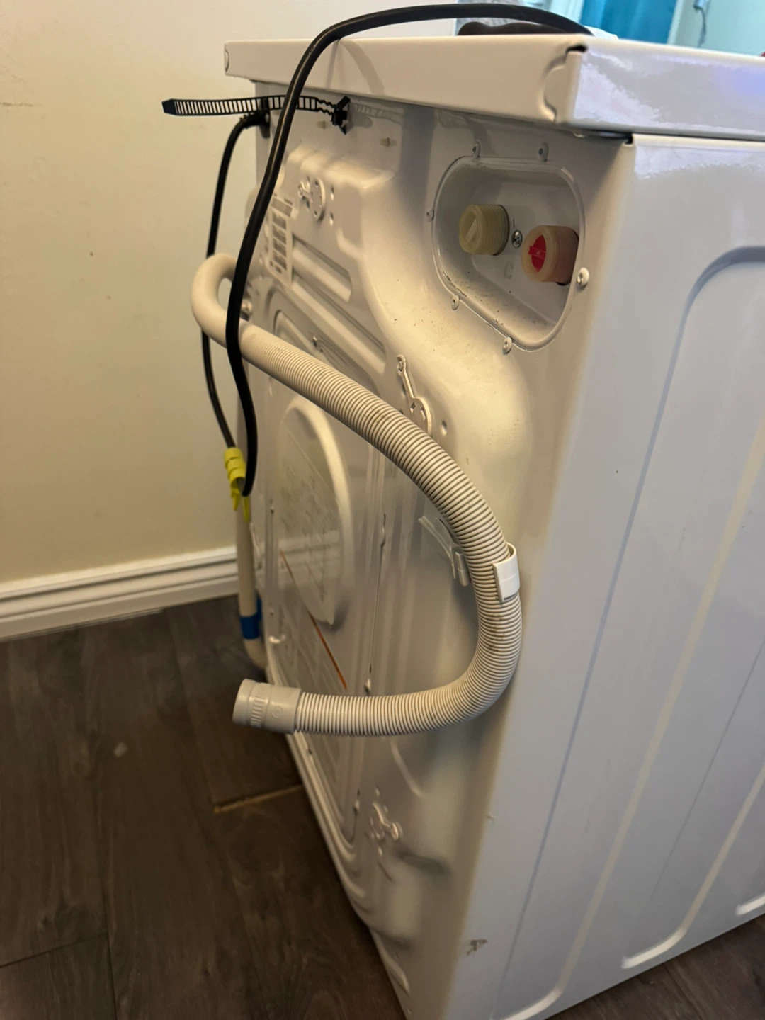 Haier Front Load Washing Machine - photo 3