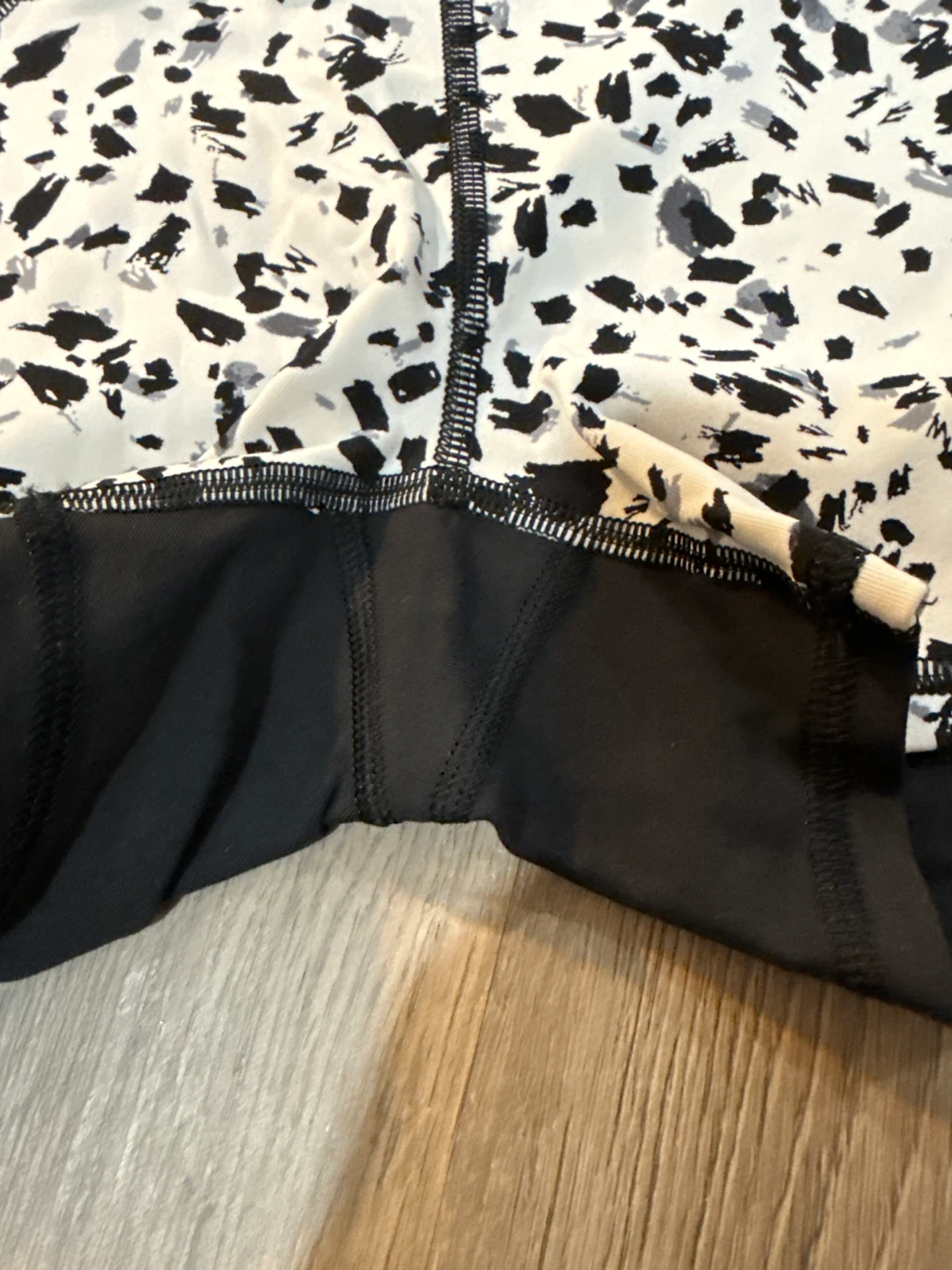 Athleta Black & White Patterned Athletic Shorts Size XS - photo 3