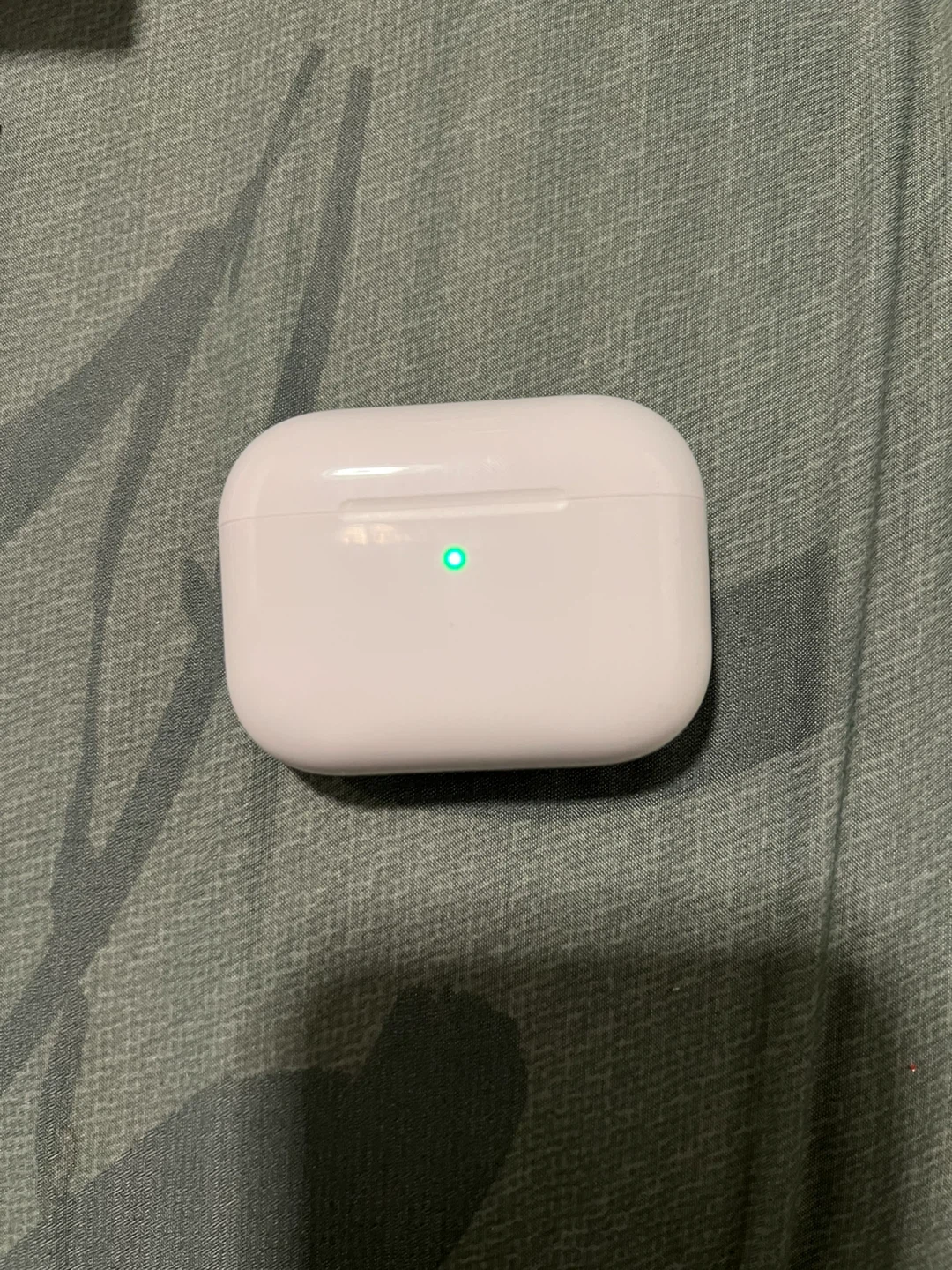 Apple AirPods Pro 3 - photo 2