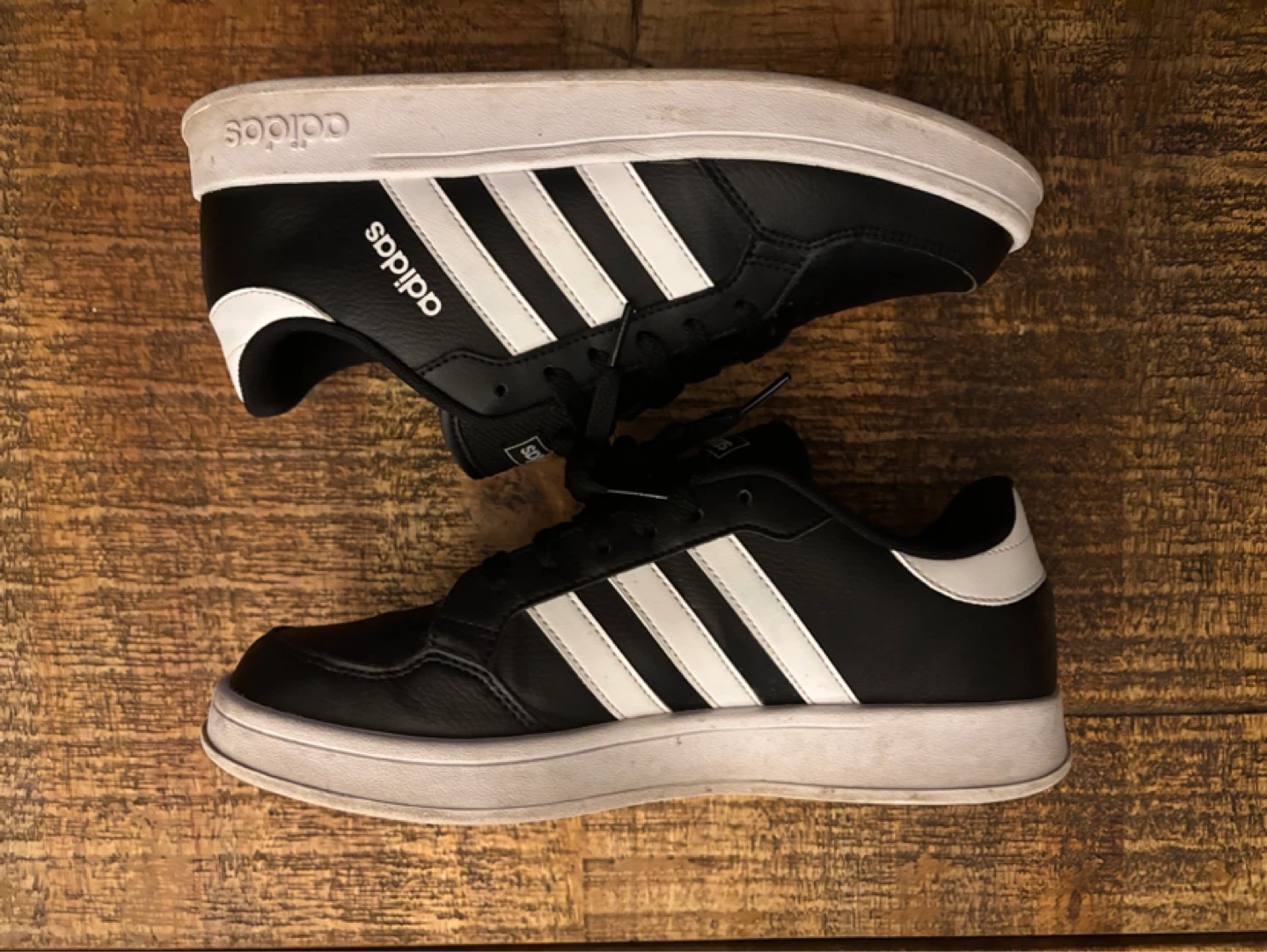 Adidas Sneakers - Black/White