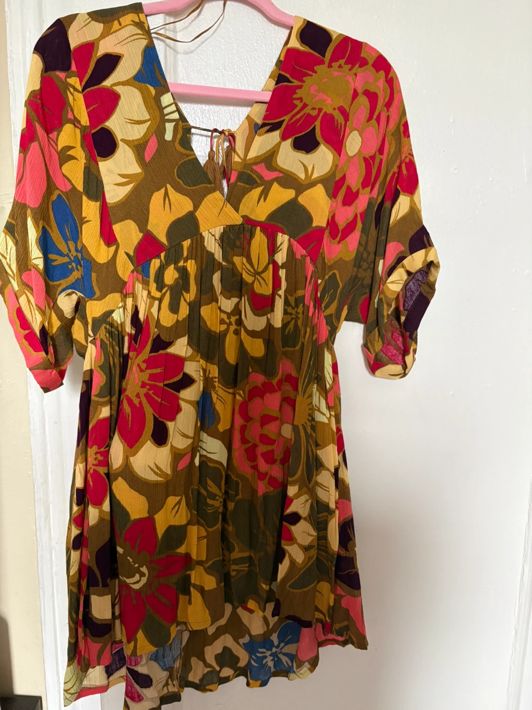Women's Floral Print V-Neck Mini Dress