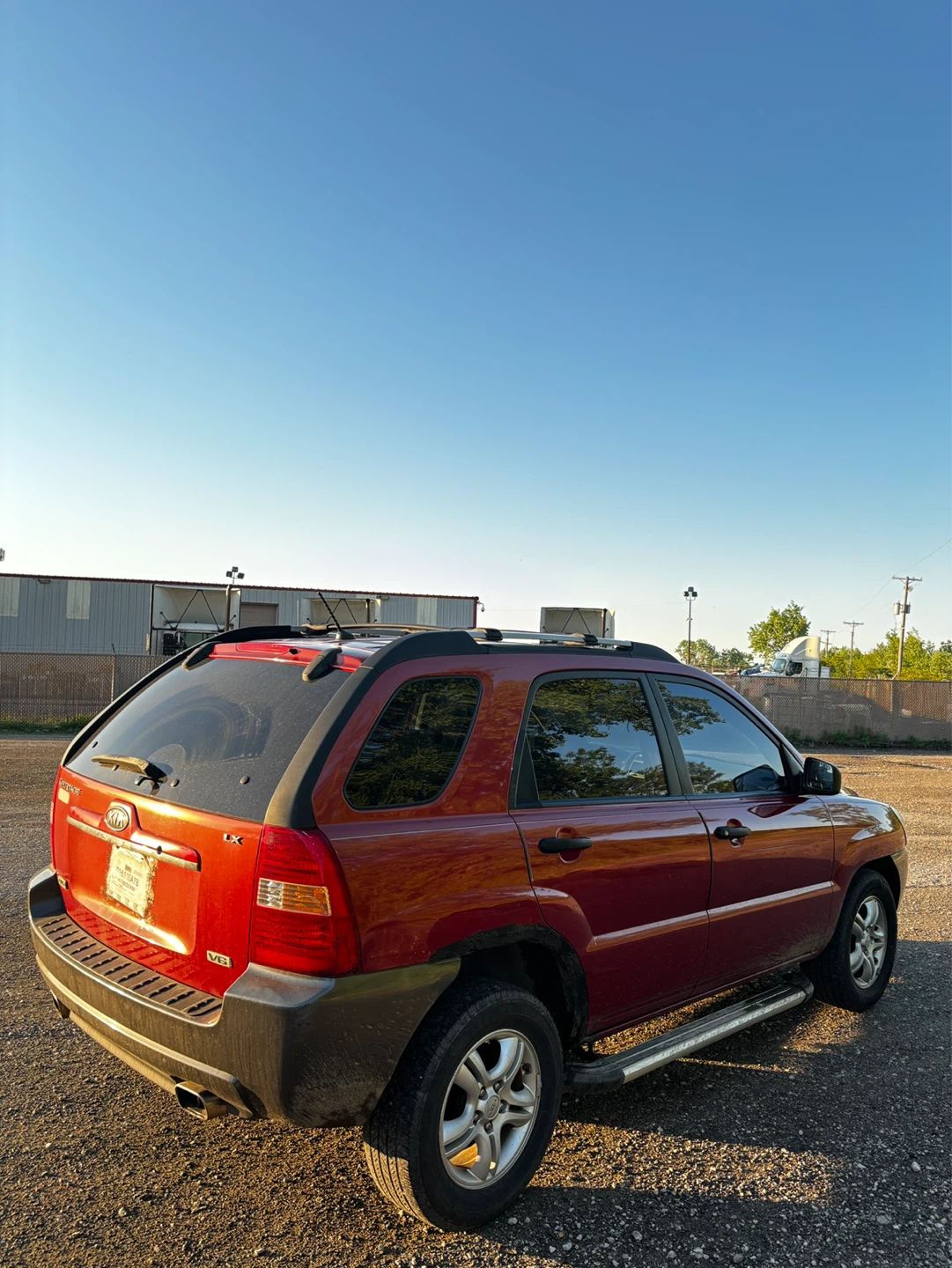 Red Kia Sportage EX 4WD SUV - photo 4