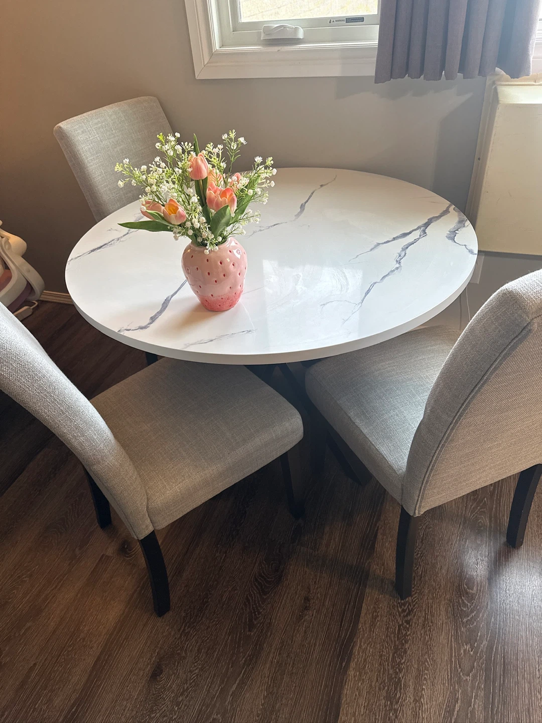 Round Marble-Look Dining Table and 4 Chairs Set