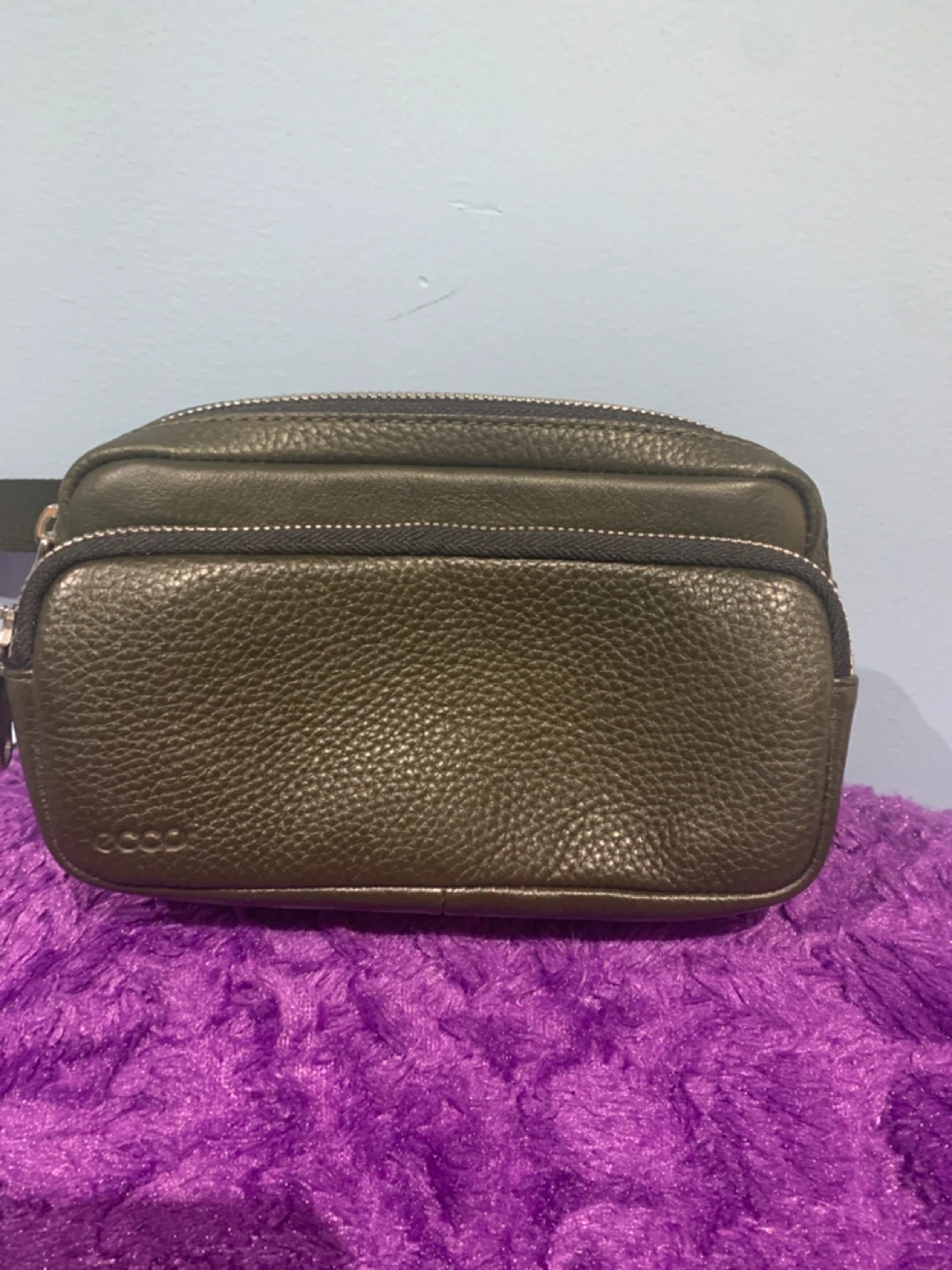 ECCO Olive Green Leather Crossbody Bag