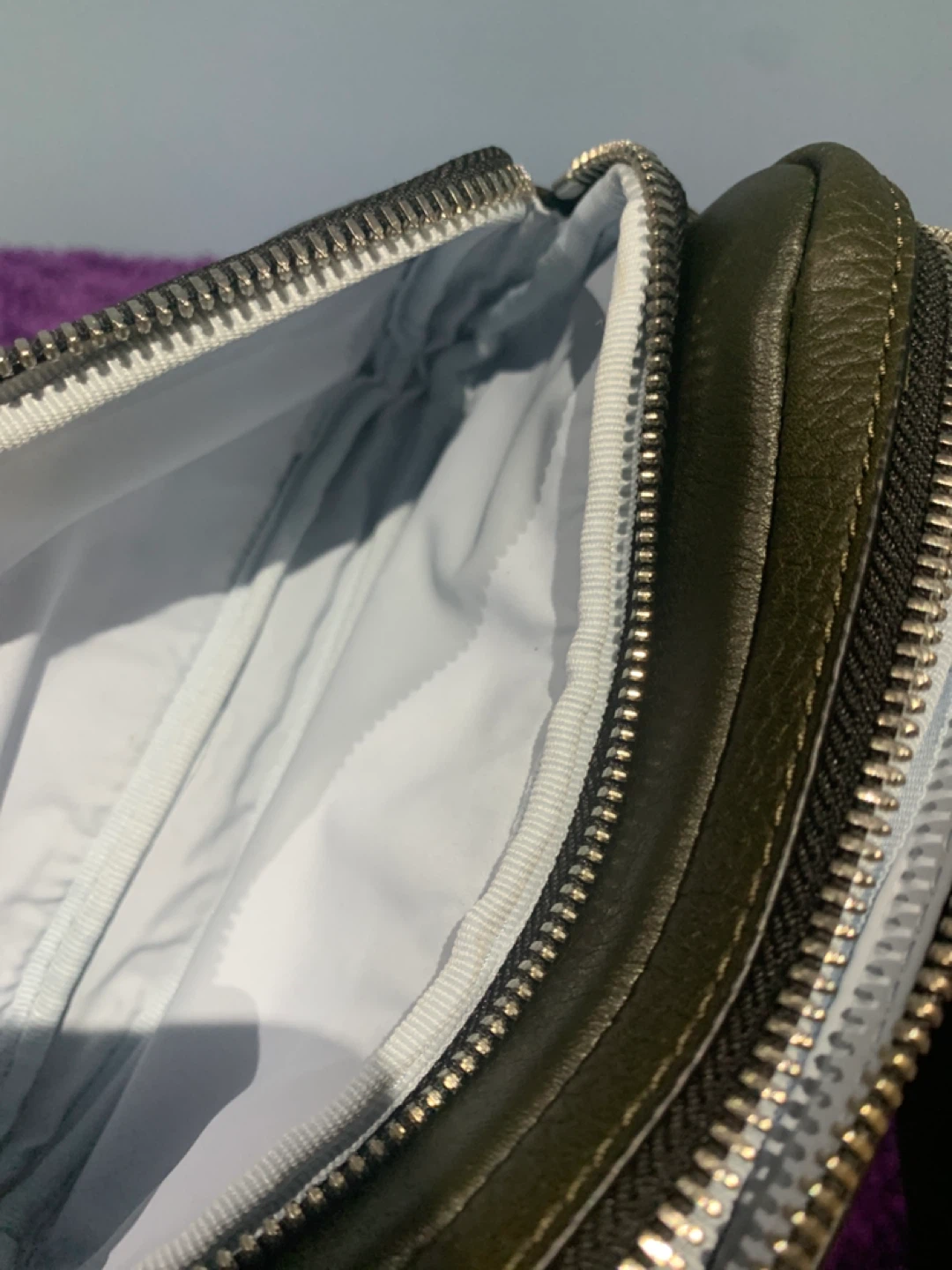ECCO Olive Green Leather Crossbody Bag - photo 4