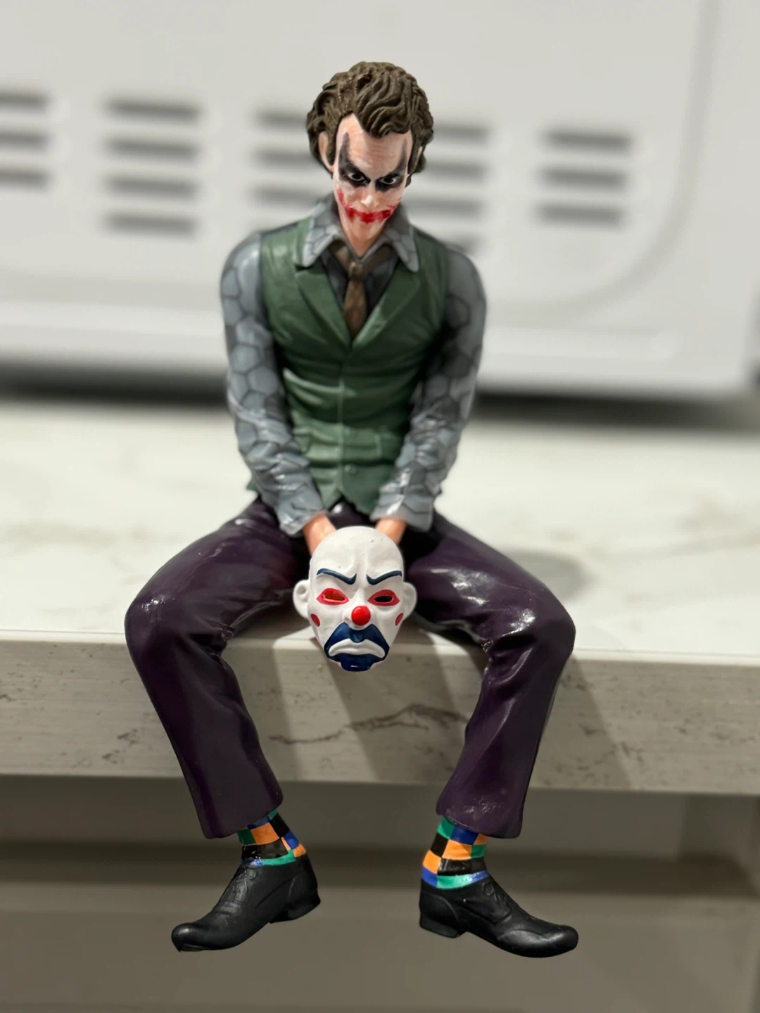 Joker Joaquin Phoenix Action Figure - photo 2