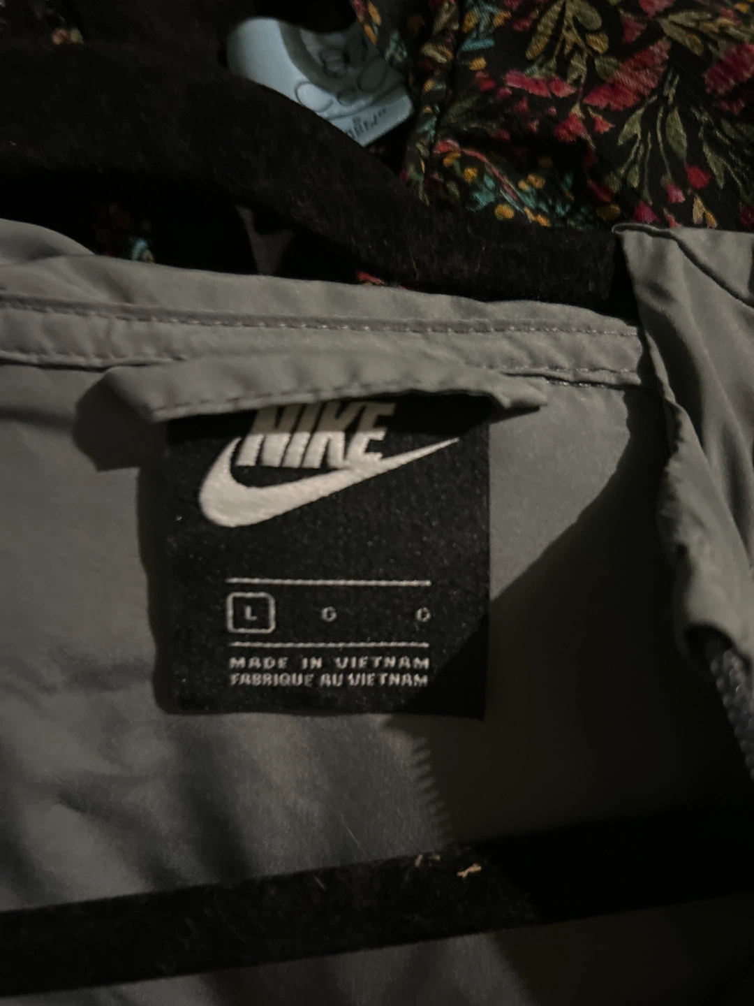 Nike Windbreaker Jacket Size L - photo 2