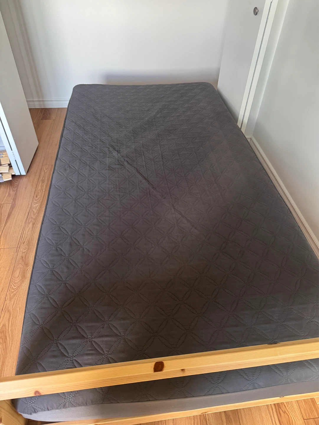 Single Bed Frame with Mattress - photo 3