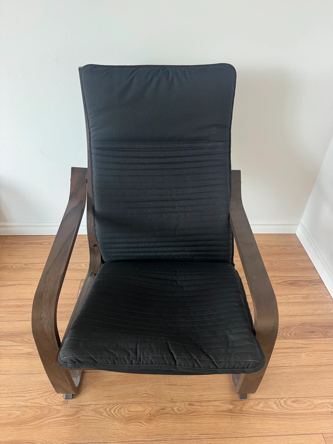 [Moving Sale] Black Lounge Chair - Great Condition