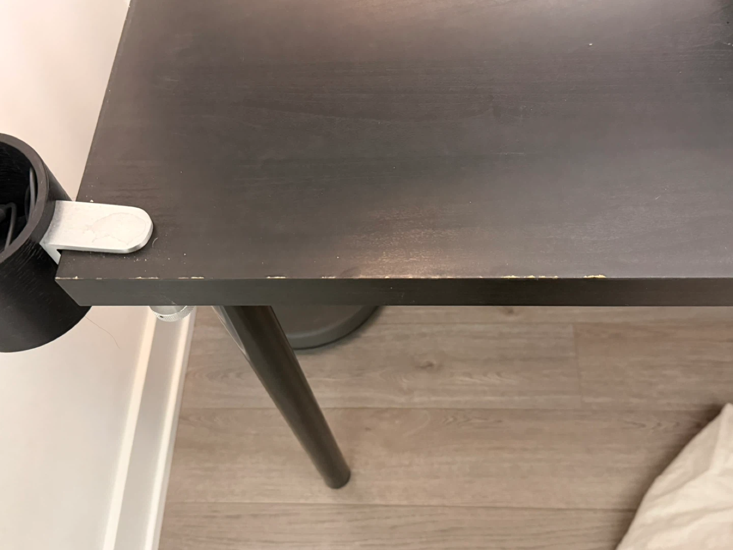 Dark Wood Grain Desk - photo 2