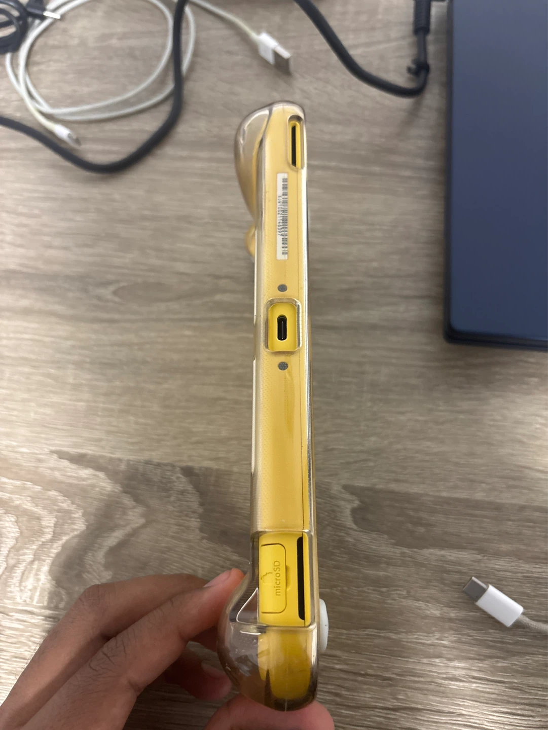 Nintendo Switch Lite Yellow - photo 4