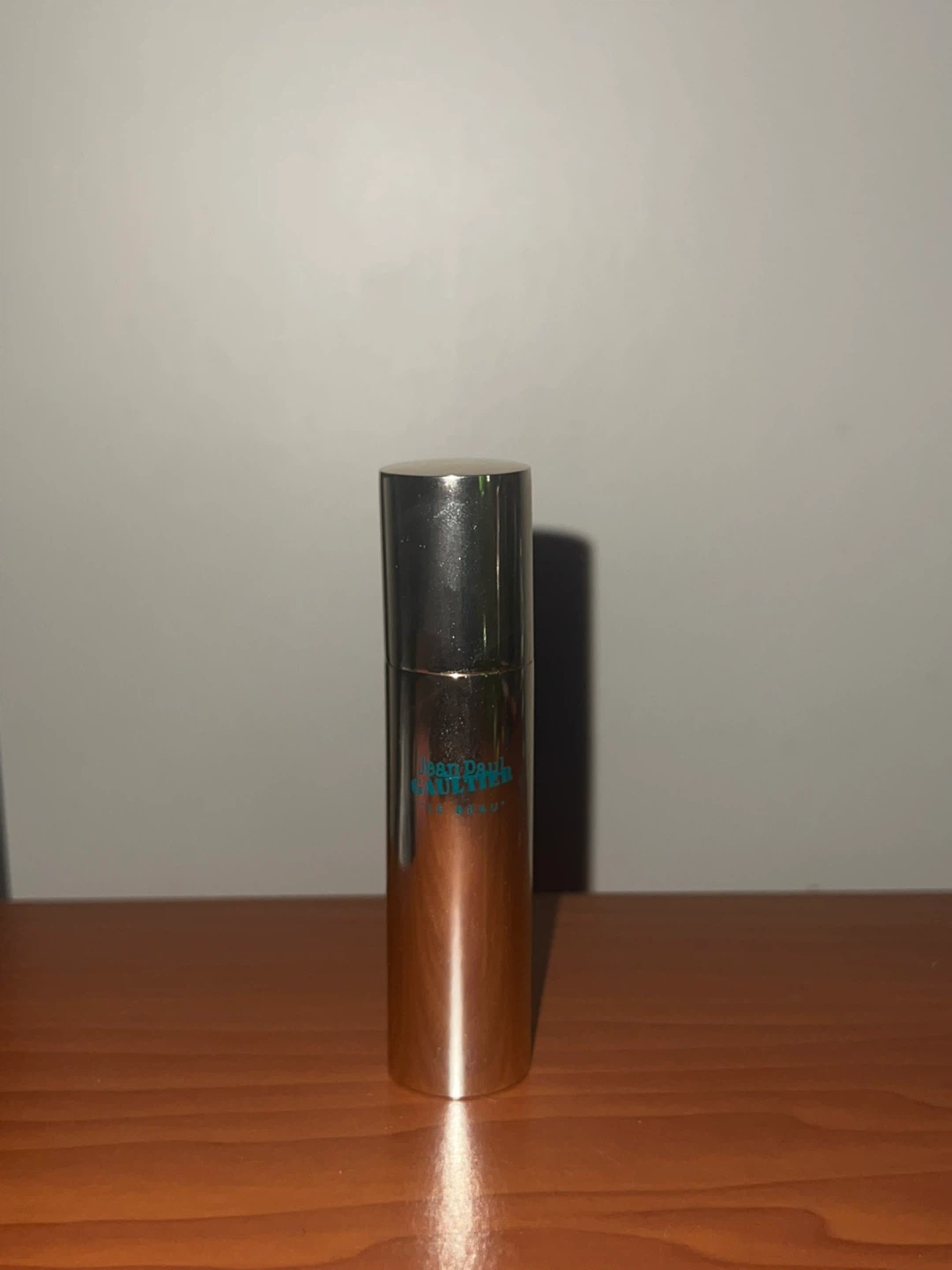 Jean Paul Gaultier Le Beau Eau de Toilette Travel Spray - photo 2