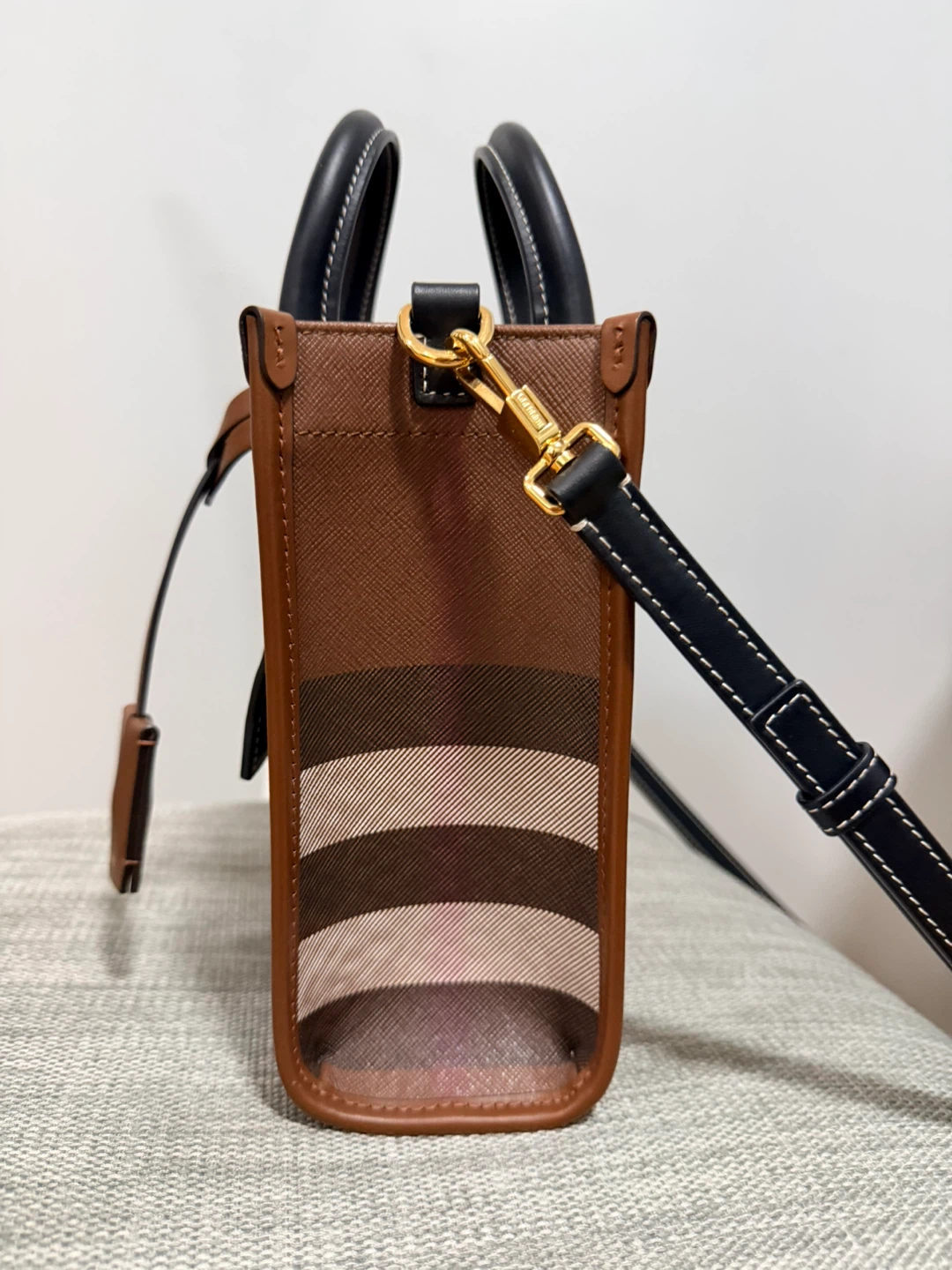 Burberry Mini Freya Tote Bag - photo 5