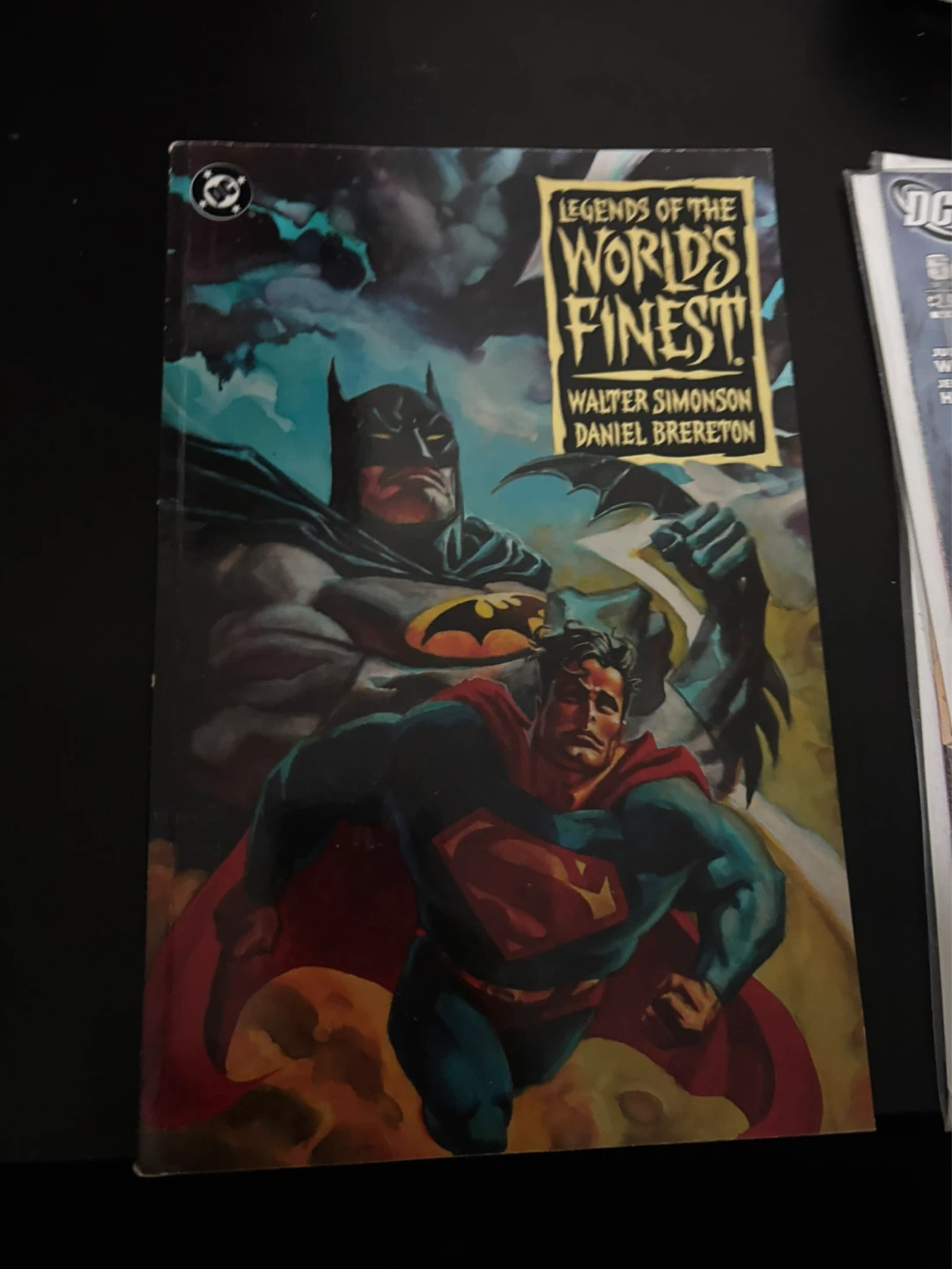 box of dc comics. 2$ each comic