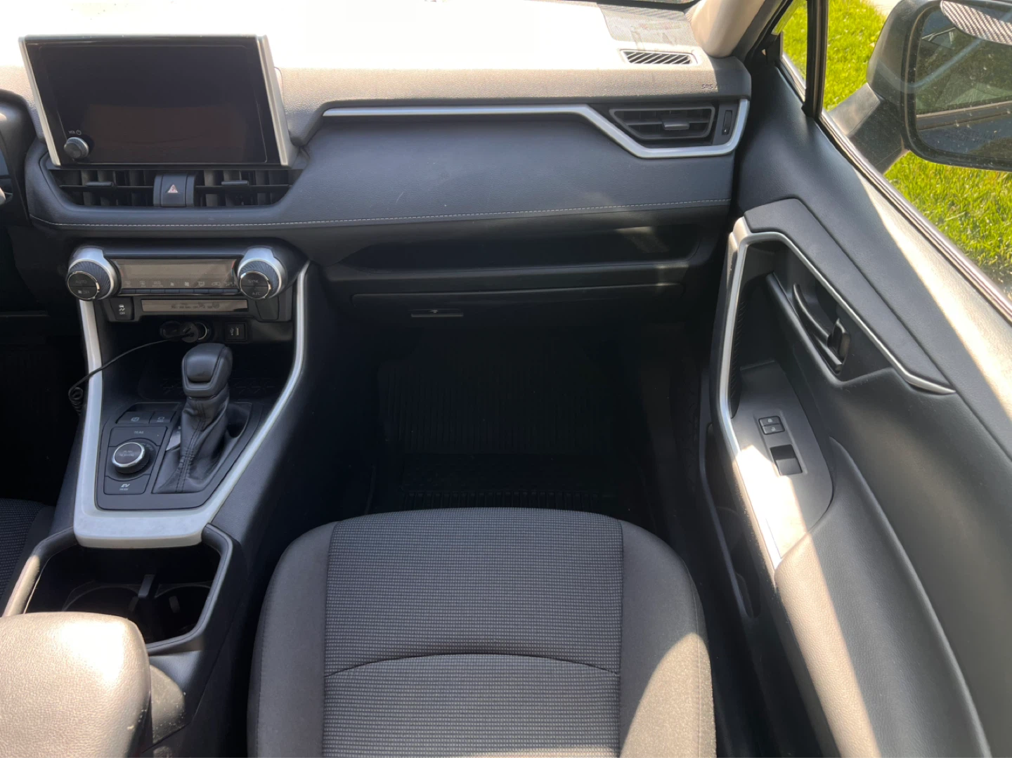 2021 Toyota RAV4 Hybrid - photo 4