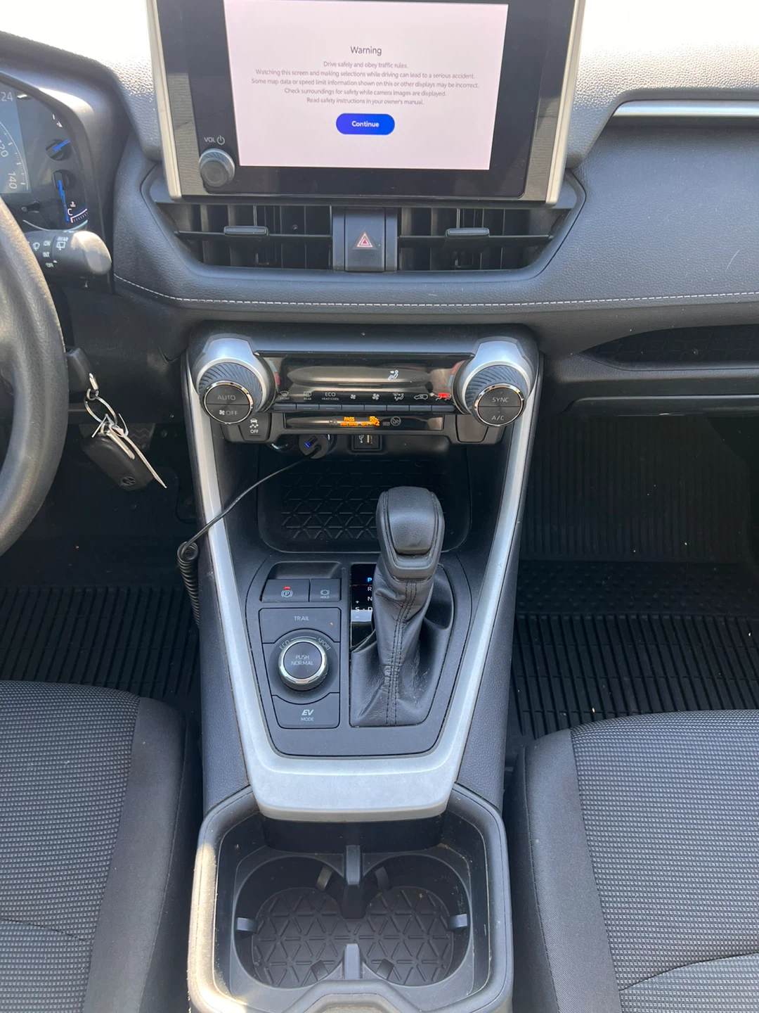2021 Toyota RAV4 Hybrid - photo 5