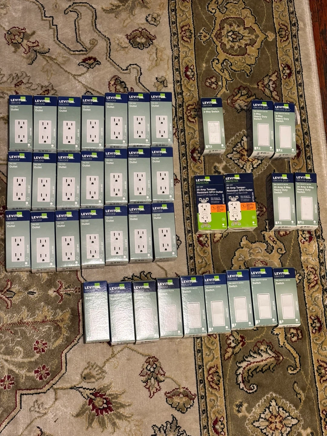 Leviton Decora 15A-125V Outlets and Switches