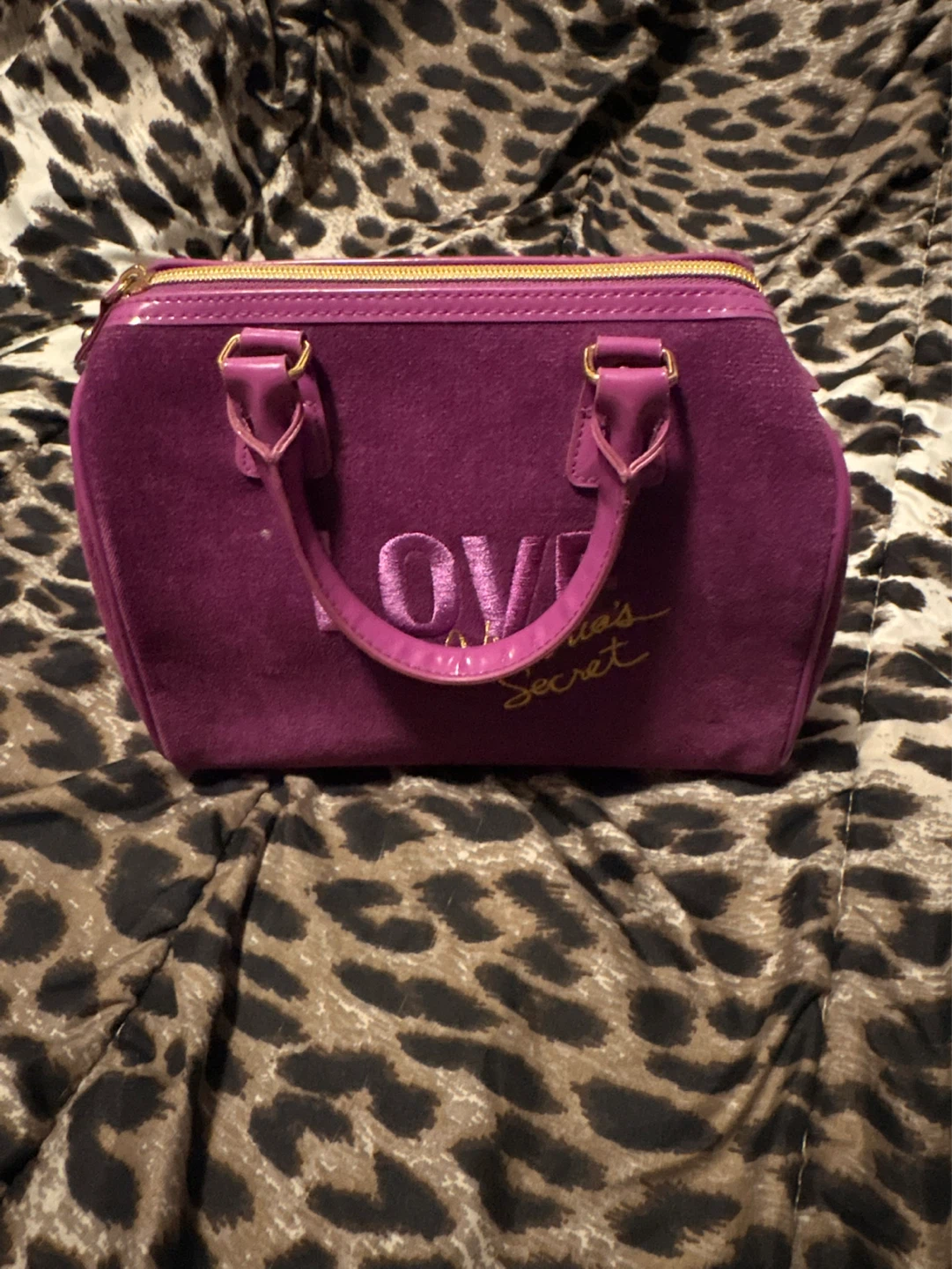 vintage vs pink  purse - photo 2