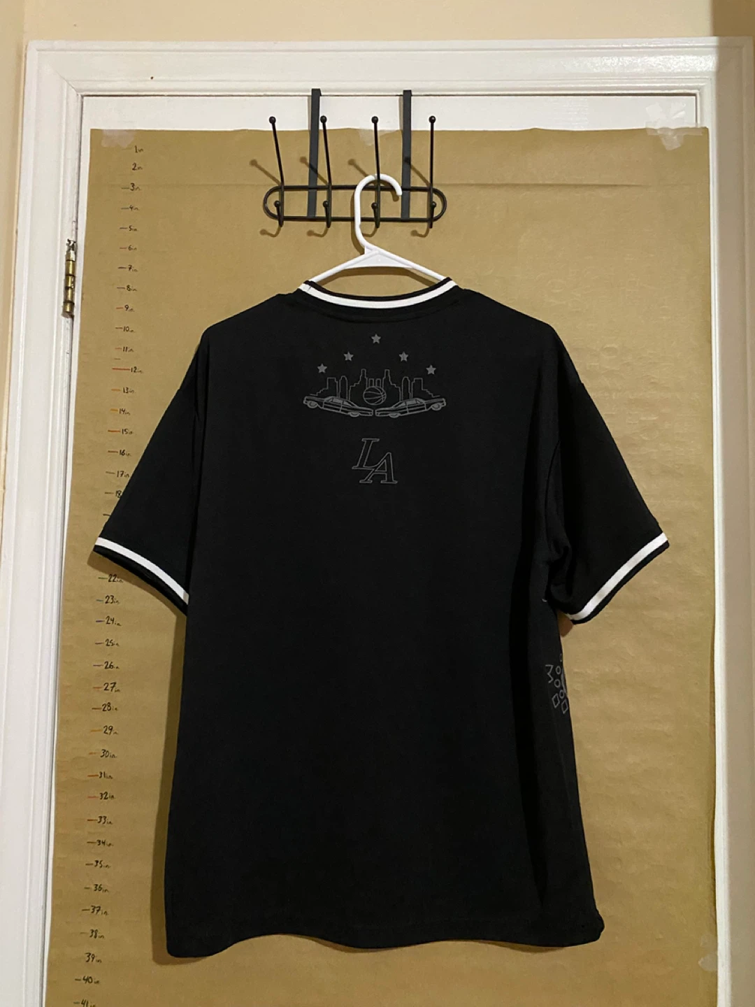 Black UNRULYTY T-Shirt with Paisley and LA Graphics - photo 2