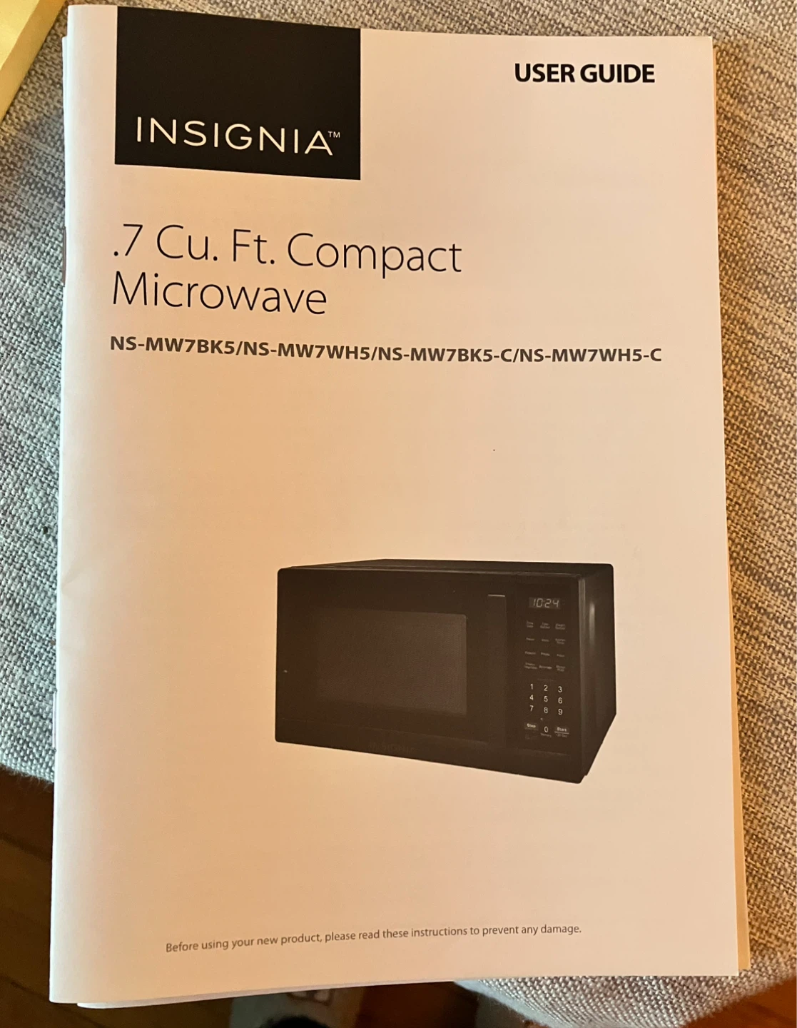 Insignia .7 Cu. Ft. Compact Microwave - Black - photo 4