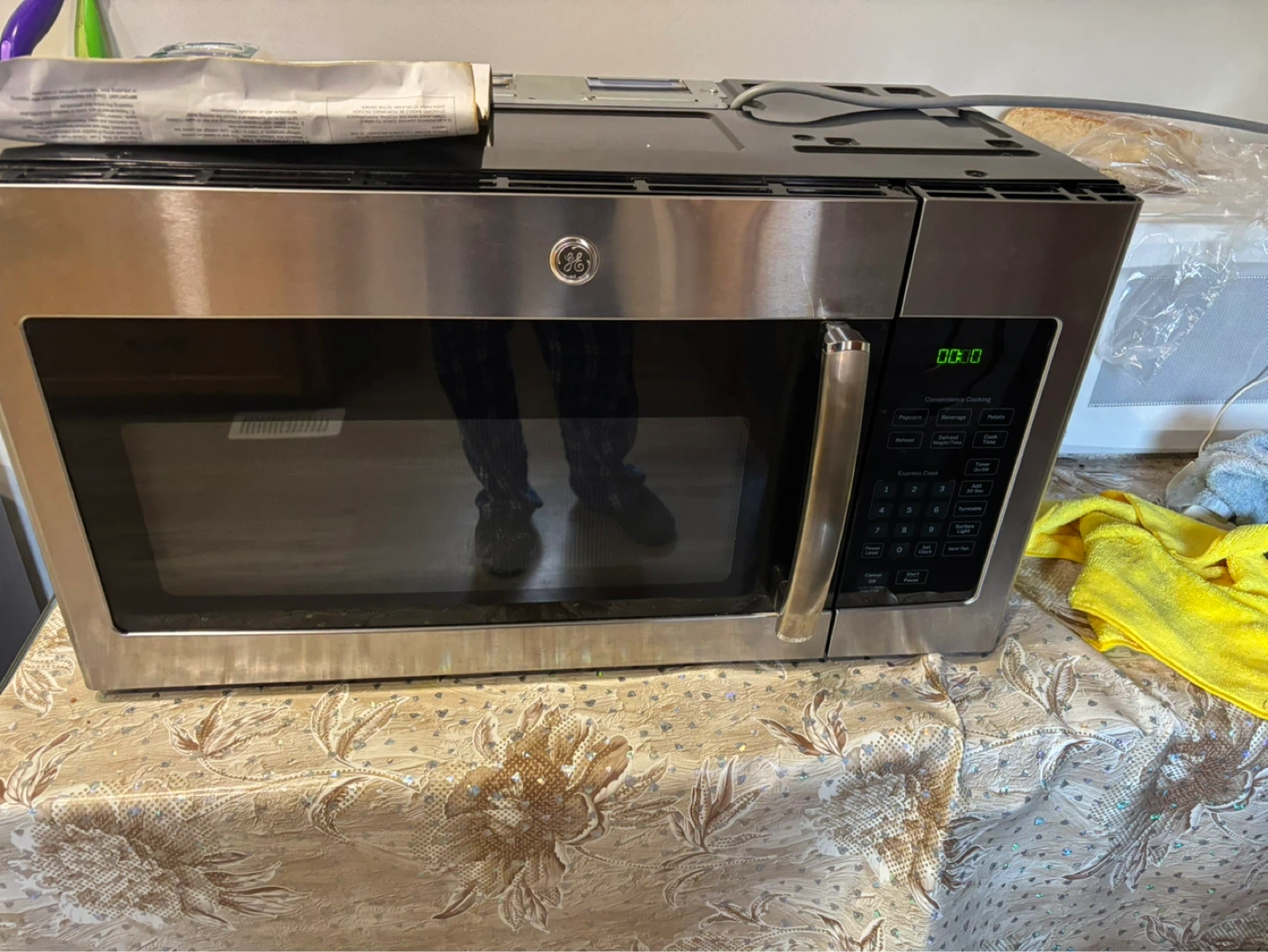 GE Stainless Steel Over-the-Range Microwave - photo 5
