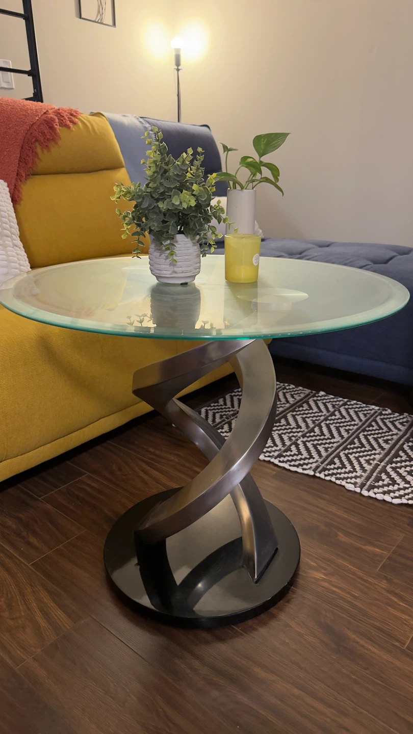 Bagdai Round Glass Top Metal Base Table - photo 5