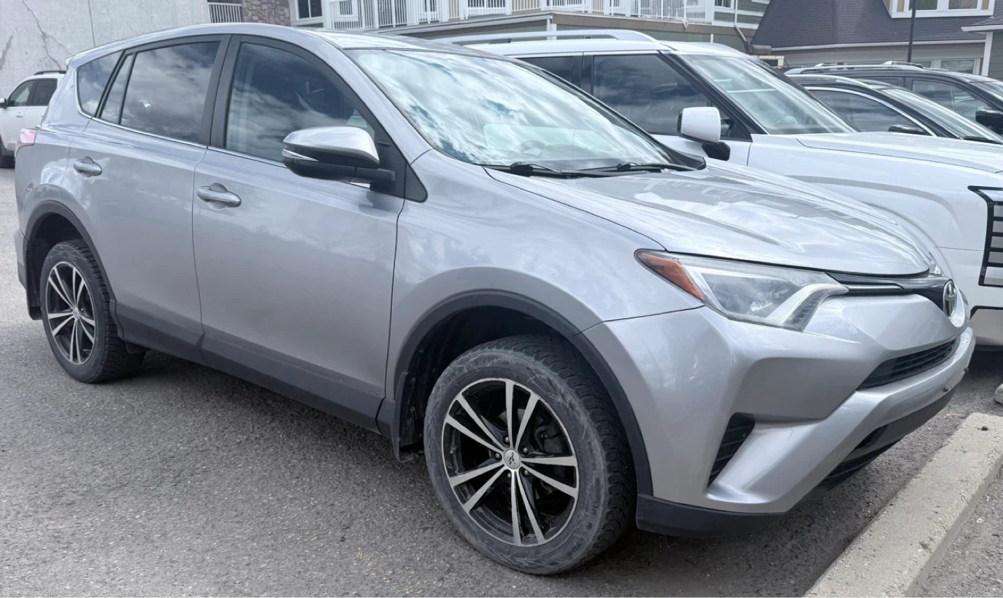 2016 Toyota RAV4 LE AWD SUV - photo 4