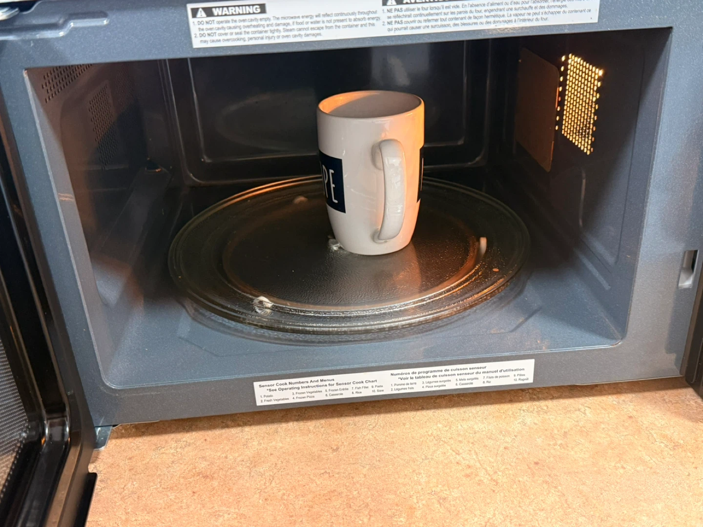 Panasonic Microwave - photo 3