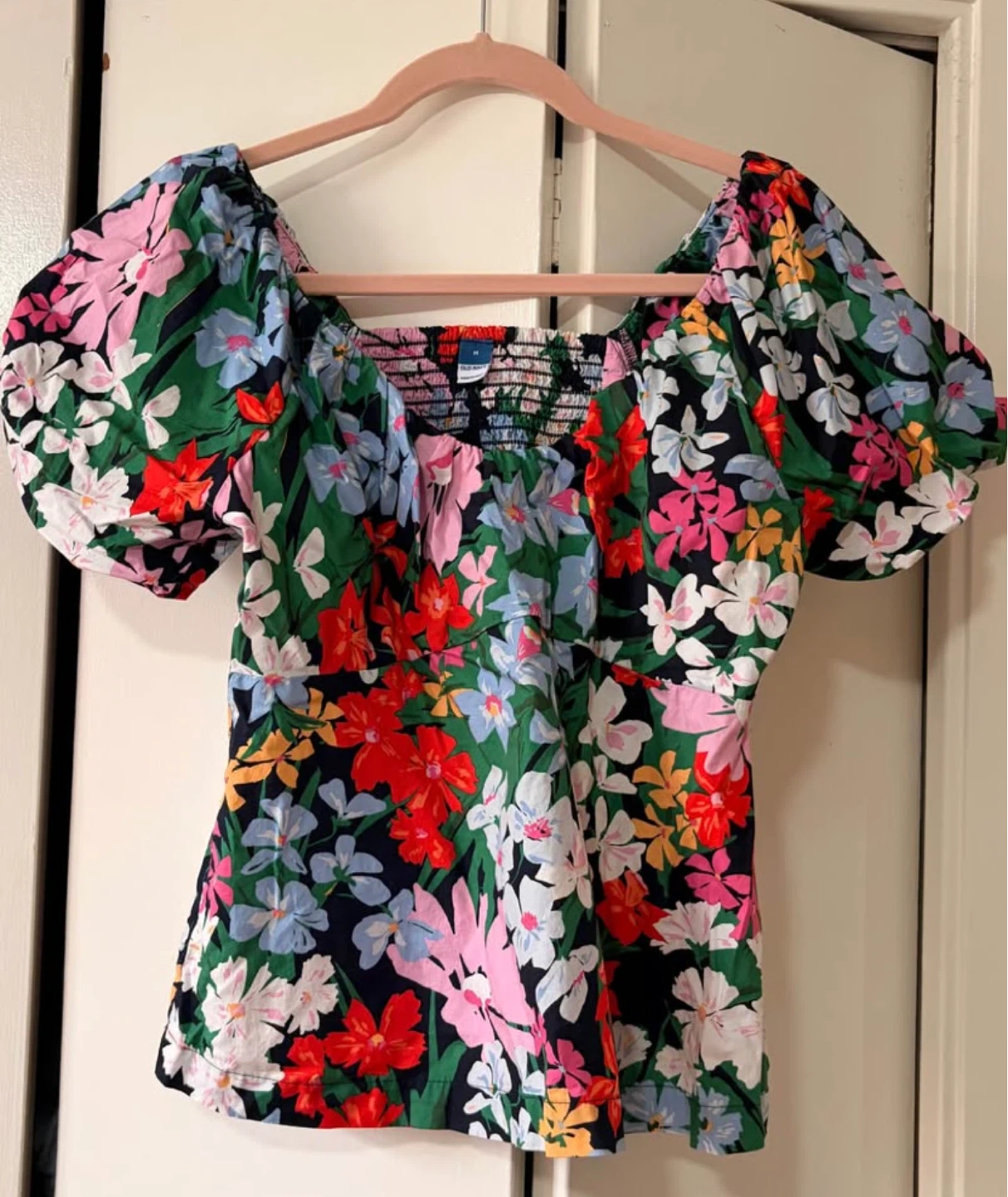 Old Navy Floral Smocked Puff Sleeve Top