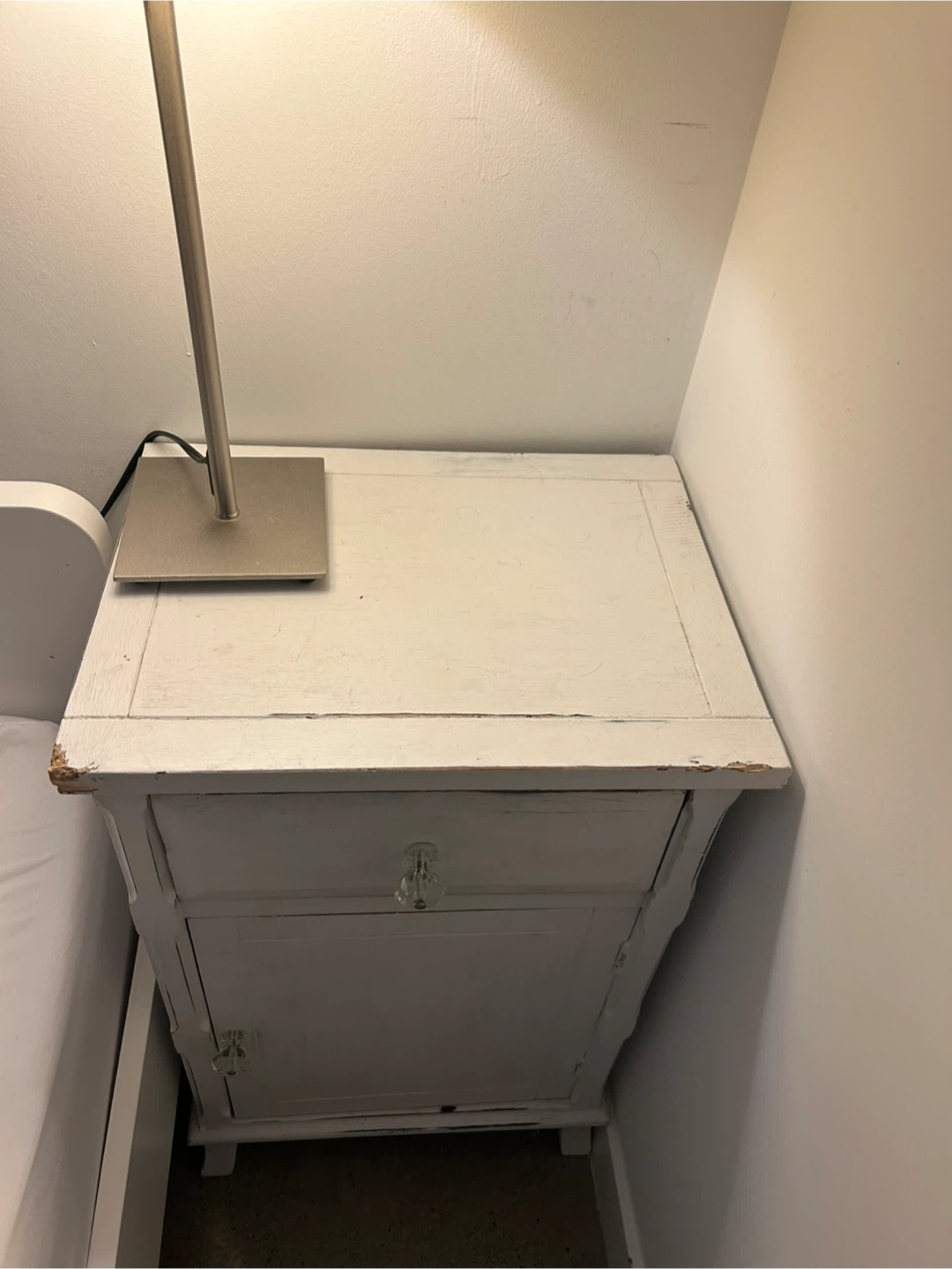 Bedside tables - photo 4