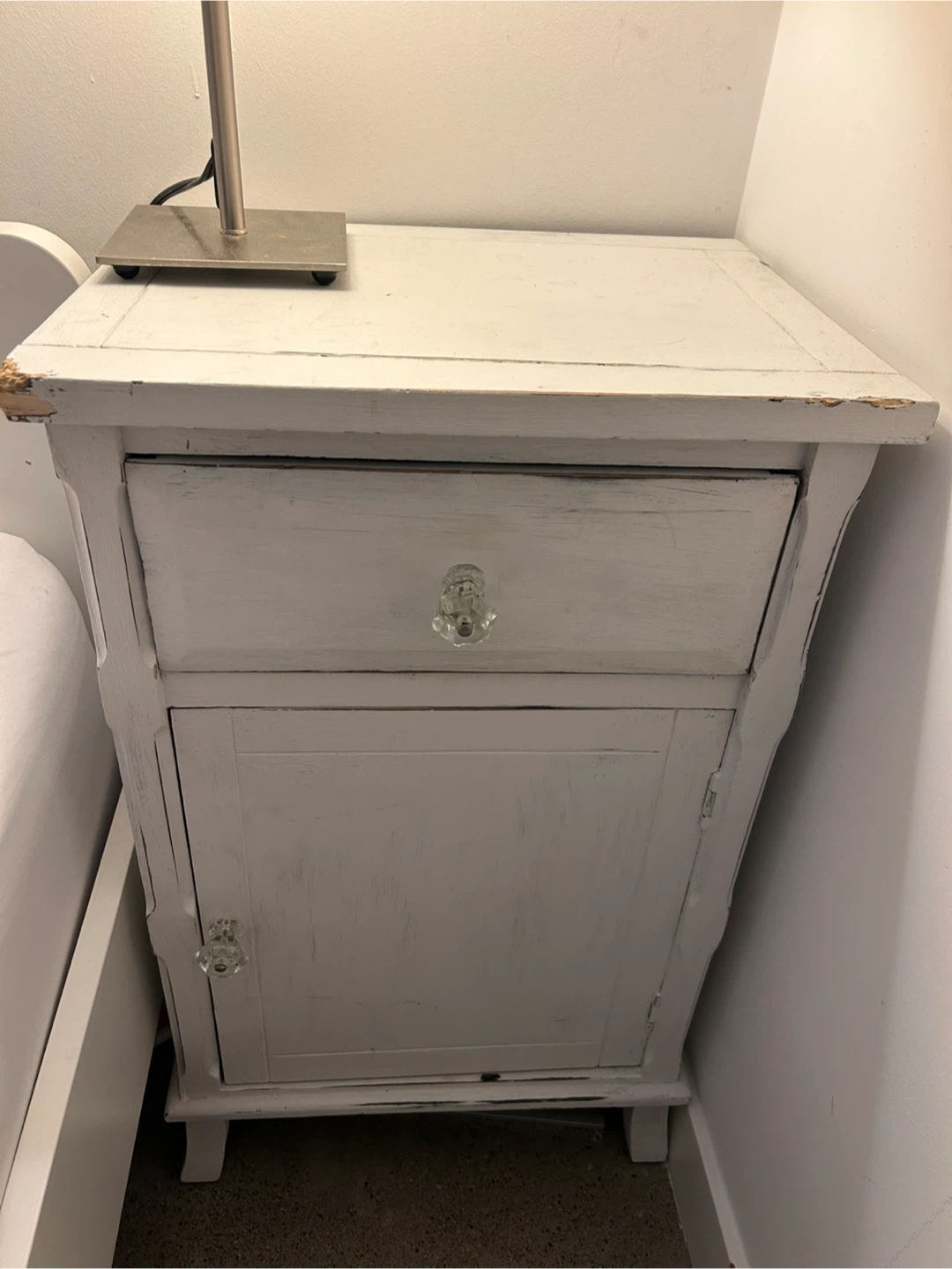 Bedside tables - photo 3