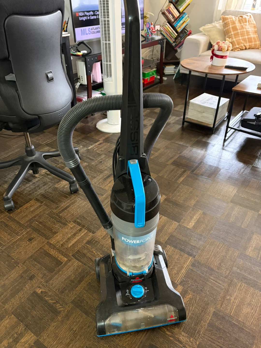 Bissell PowerForce Vacuum Cleaner - photo 2