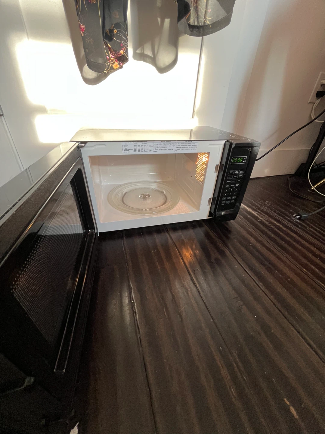 Insignia Black Microwave - photo 3