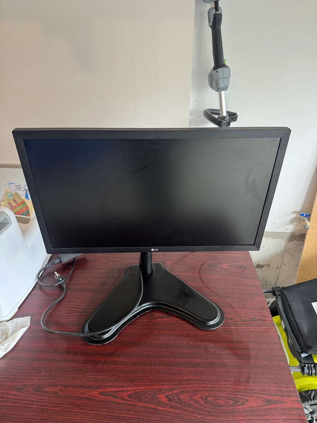 LG Monitor - photo 3