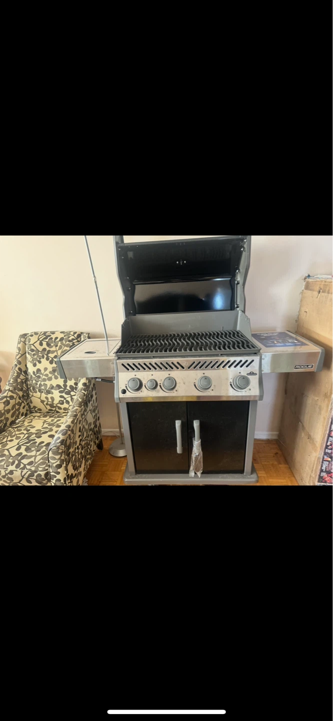 Napoleon Prestige 525 Propane Grill