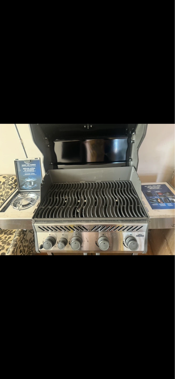 Napoleon Prestige 525 Propane Grill - photo 2